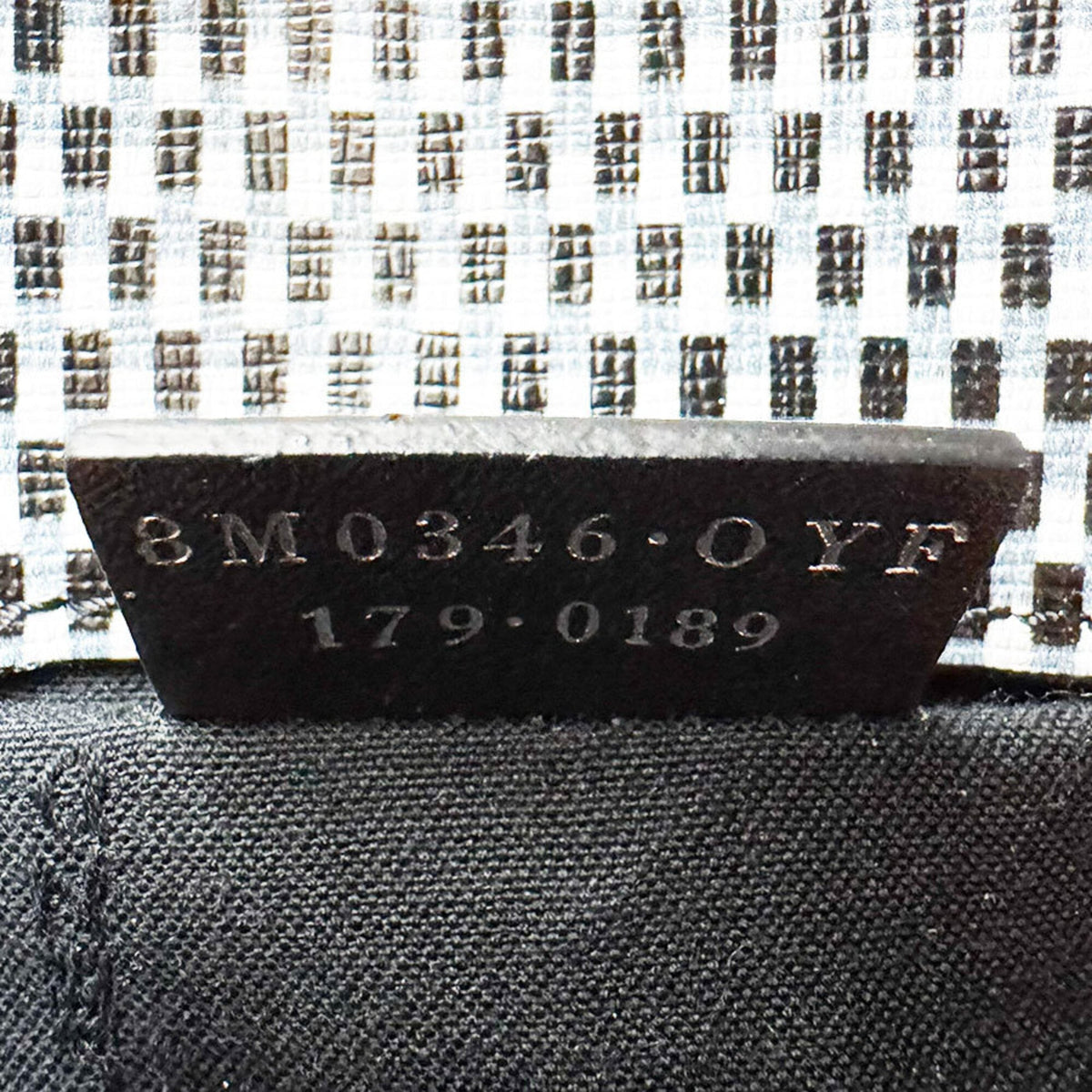 Fendi Black Blue Gray White Leather Shoulder Bag (Pre-Owned)