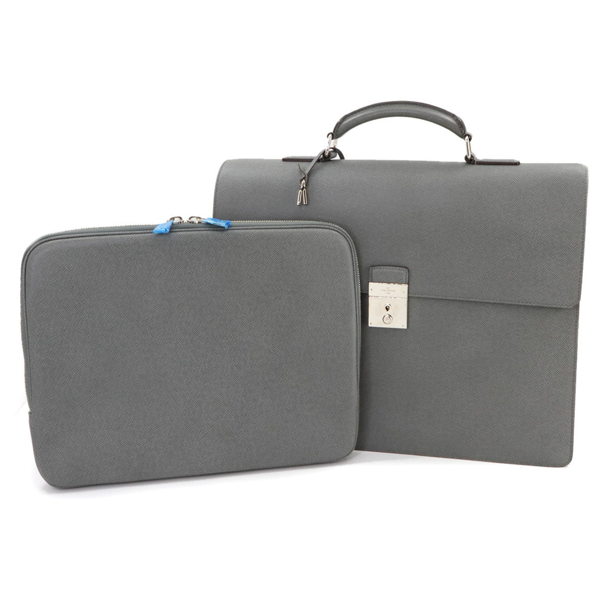 Louis Vuitton Glacier Taiga Leather Pouch (Pre-Owned)
