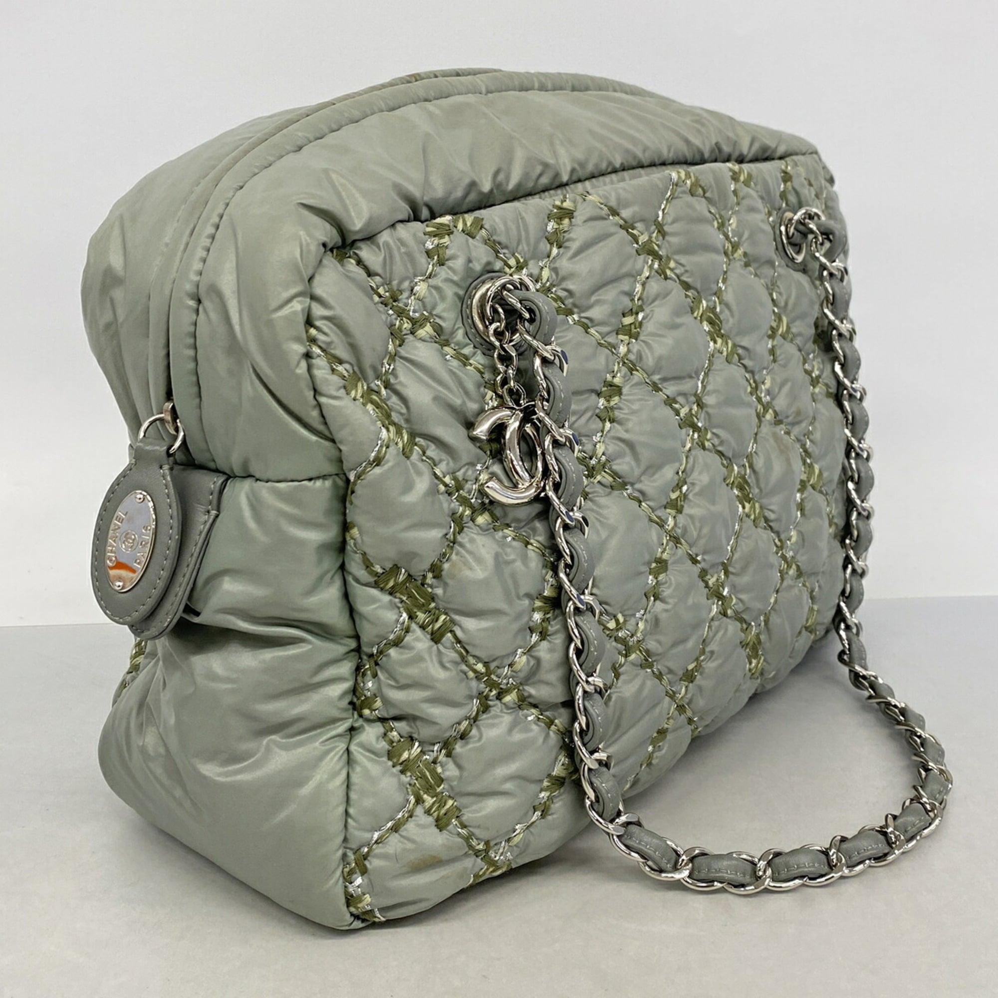 Chanel Green Nylon Tote Bag (Pre-Owned)