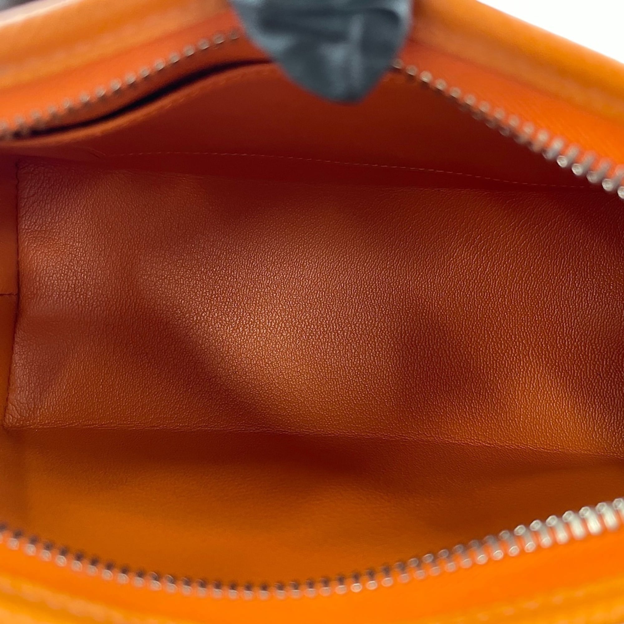 Hermes Orange Shoulder Bag (Pre-Owned)