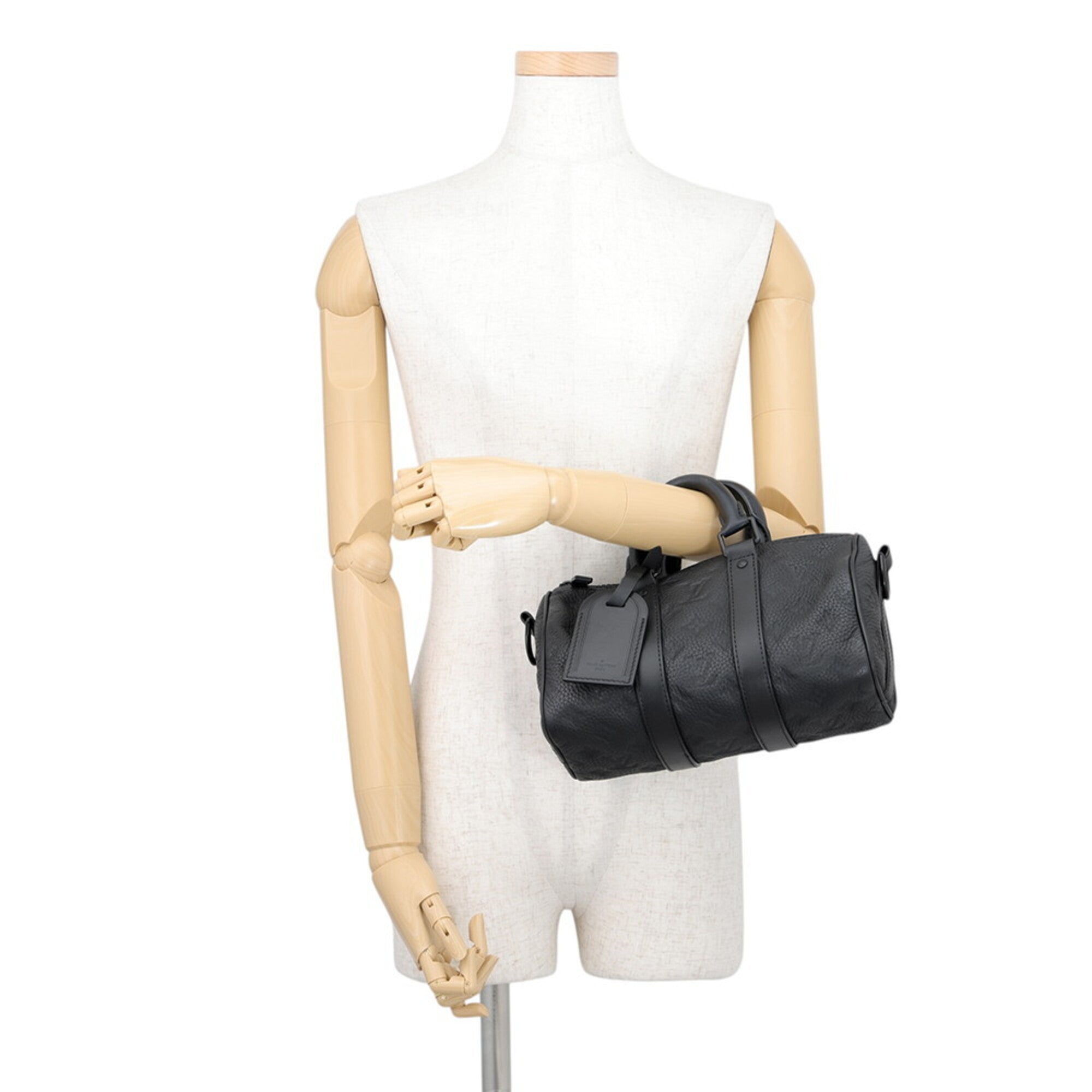 Louis Vuitton Monogram Noir Monogram Leather Handbag (Pre-Owned)
