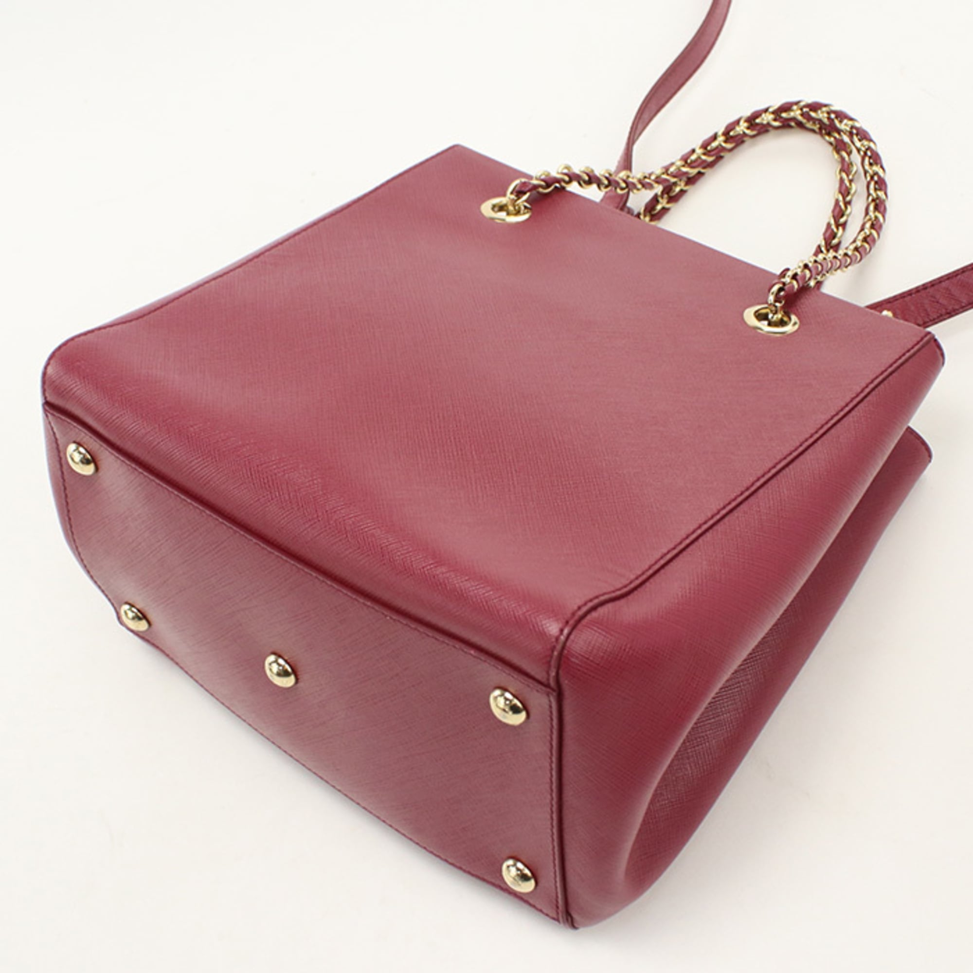 Salvatore Ferragamo Red Color Wine Leather Tote Bag (Pre-Owned)