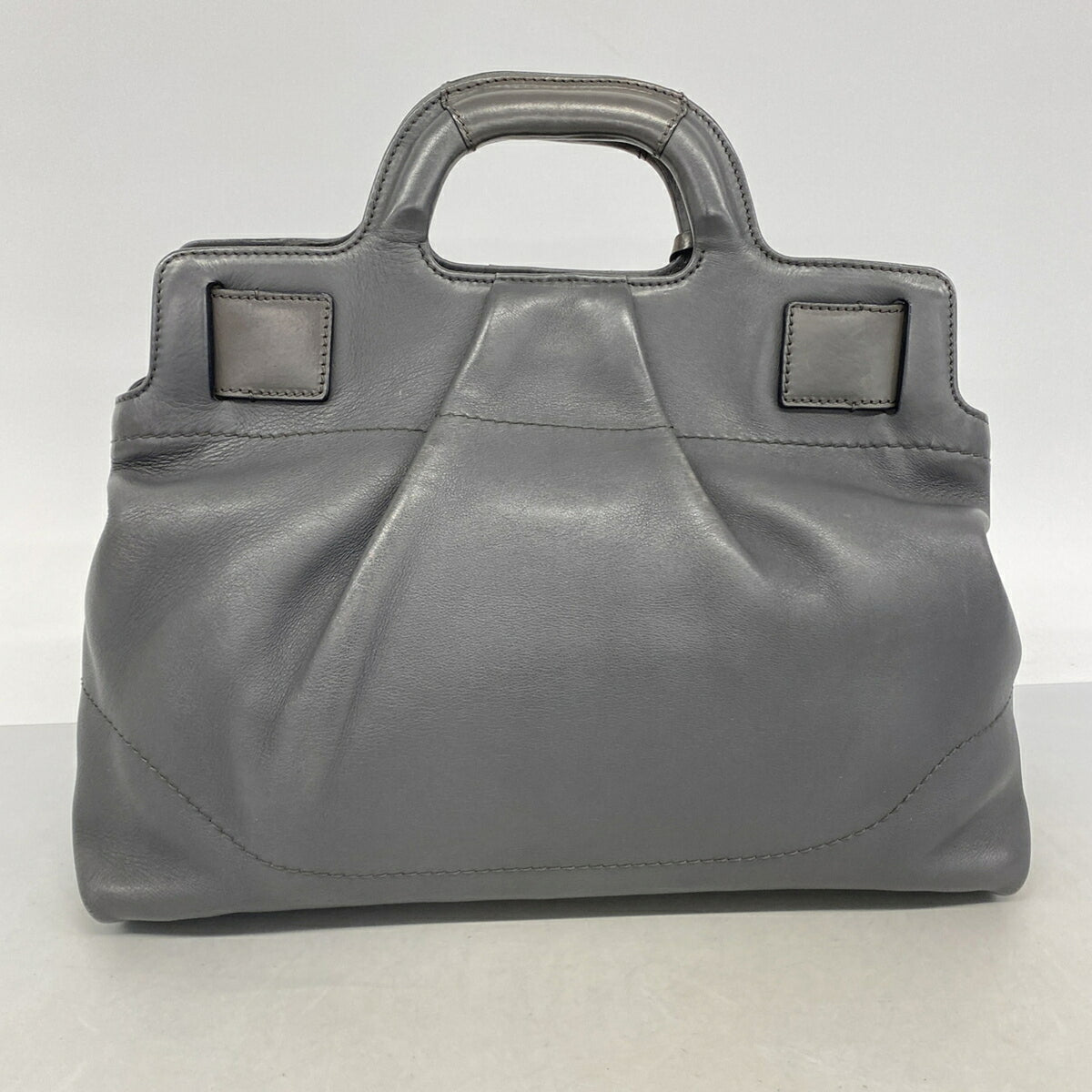 Salvatore Ferragamo Gray Leather Handbag (Pre-Owned)