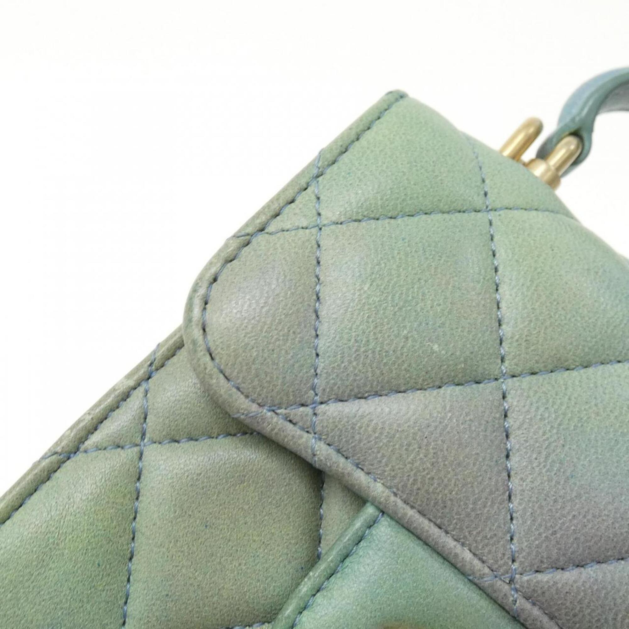 Chanel Green Leather Shoulder Bag (Pre-Owned)