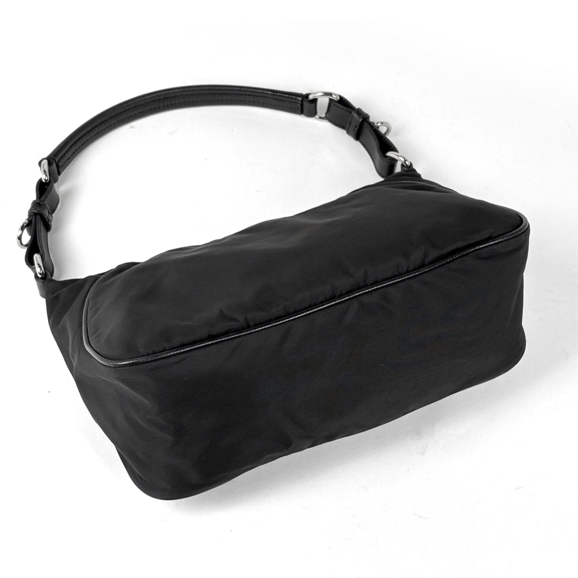 Prada Black Tessuto Leather Shoulder Bag (Pre-Owned)