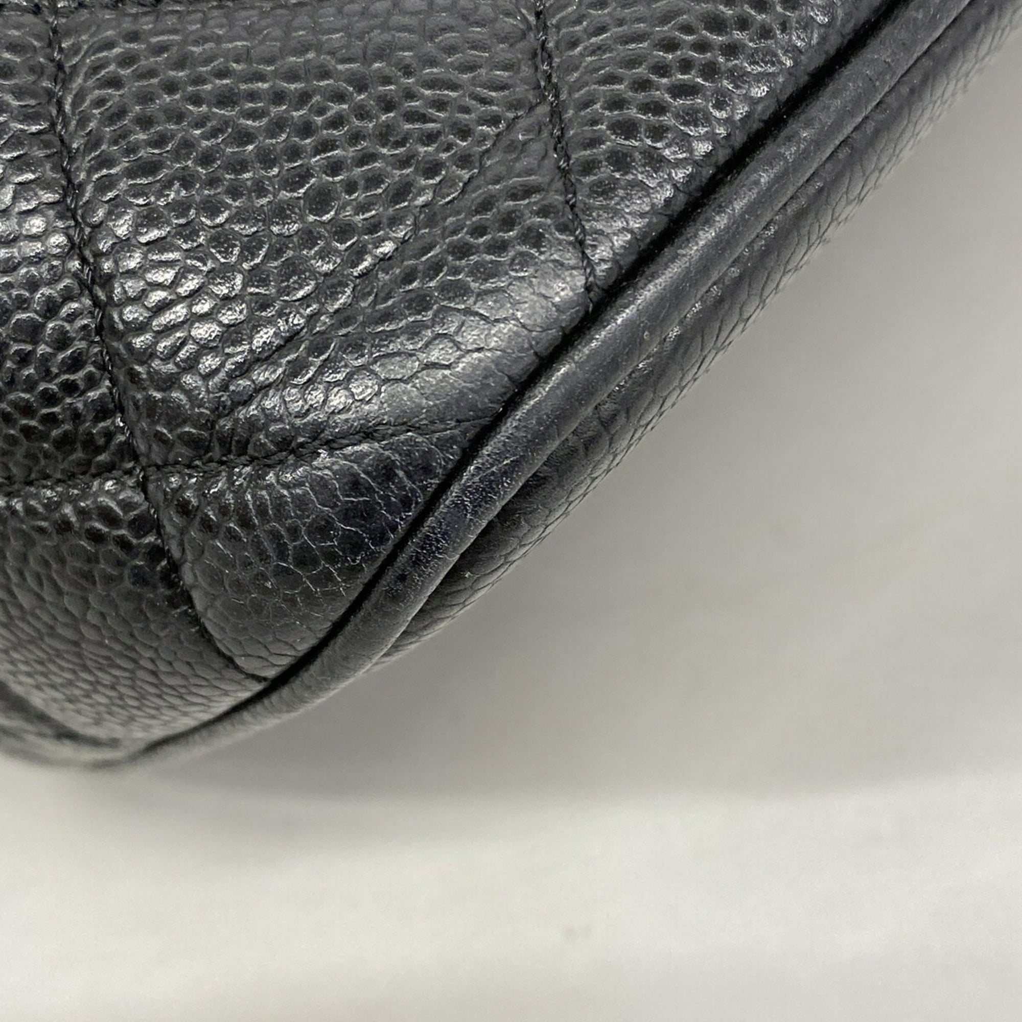 Chanel Black Grained Calfskin Tote Bag (Pre-Owned)