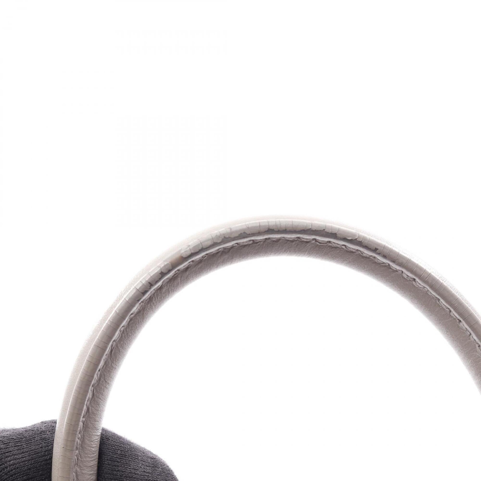 Yves Saint Laurent Gray Leather Handbag (Pre-Owned)