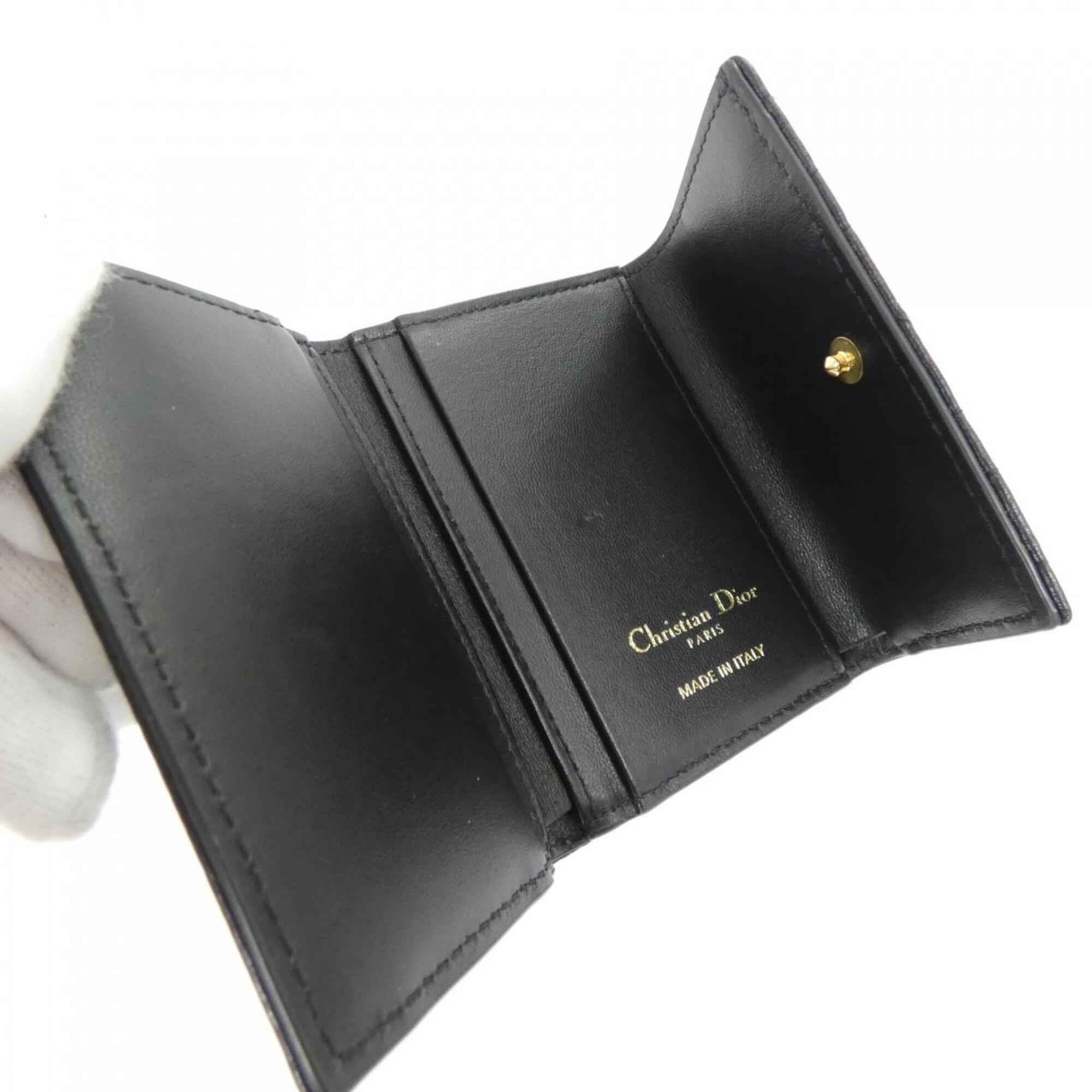 Christian Dior Black Leather Wallet (Tri-Fold) (Pre-Owned)