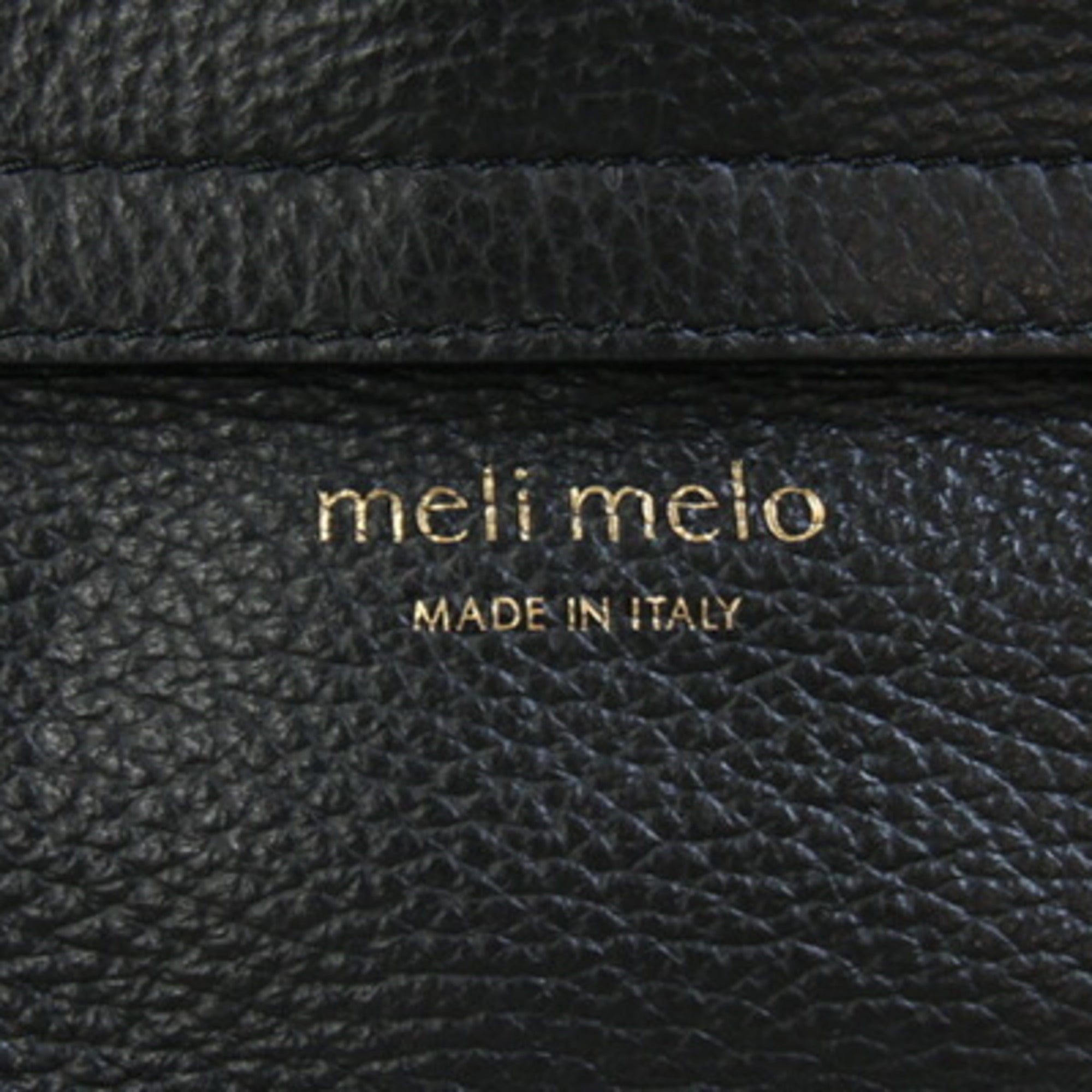 Melo Black Leather Handbag Pouch Shoulder Bag (Pre-Owned)