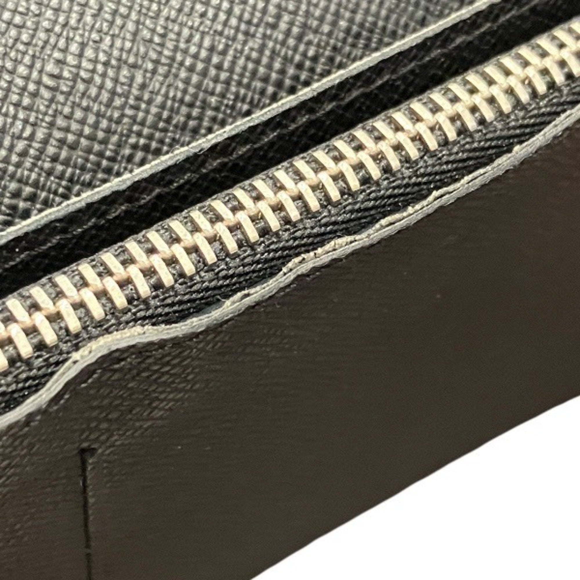 Louis Vuitton Black Long Wallet (Bi-Fold) (Pre-Owned)