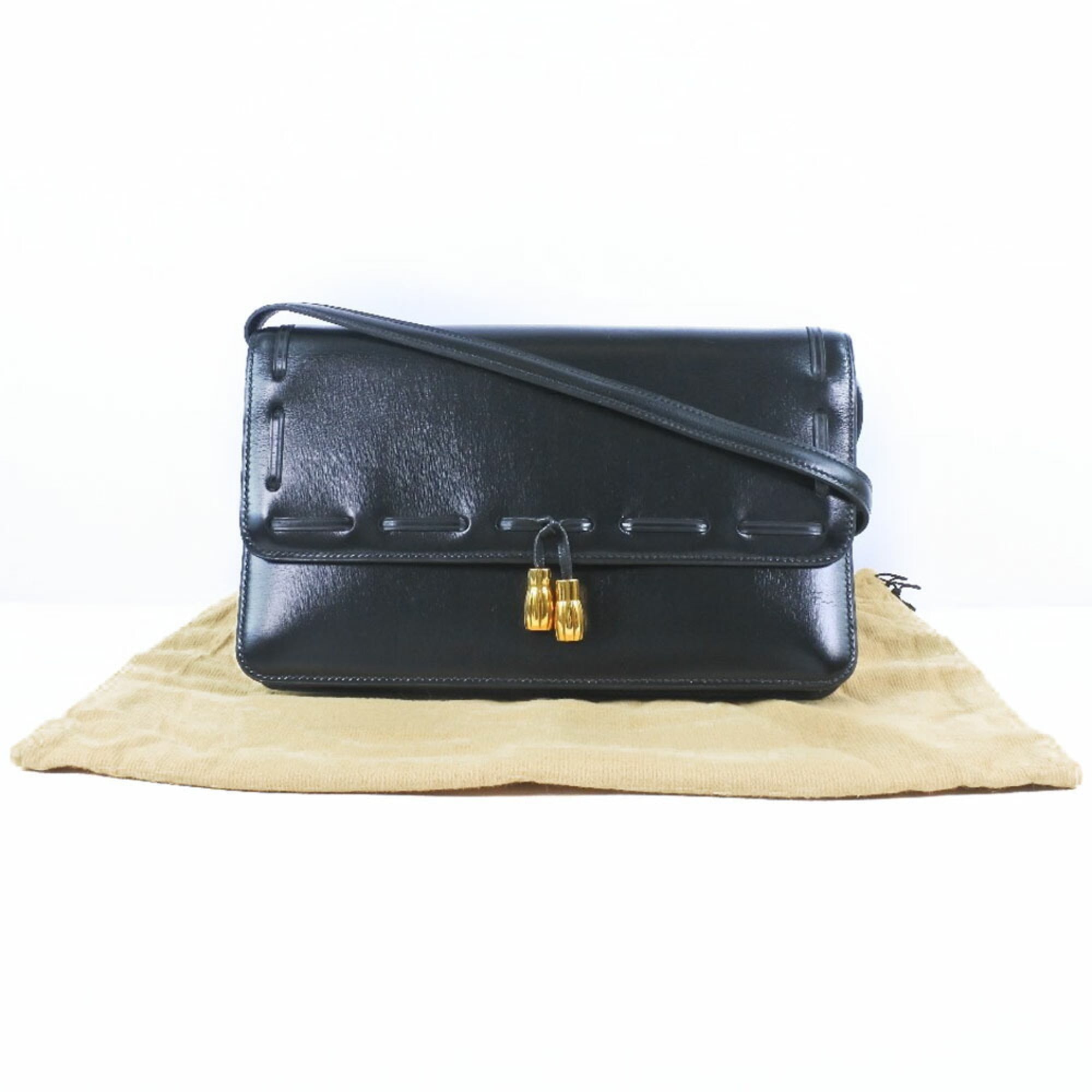 Hermes Black Leather Shoulder Bag (Pre-Owned)
