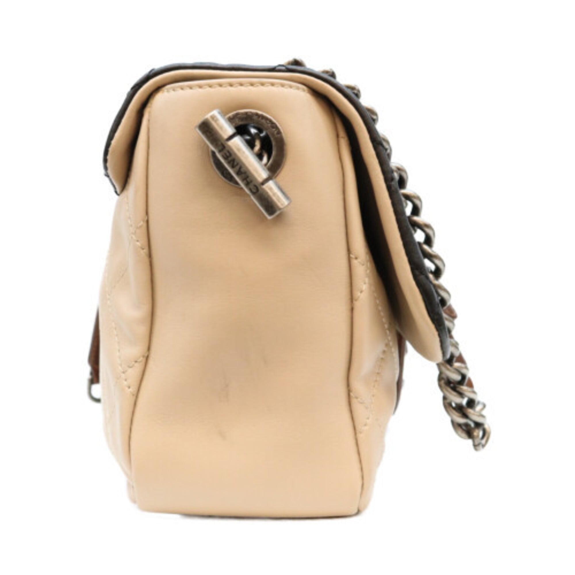 Chanel Black Ivory Leather Shoulder Bag (Pre-Owned)