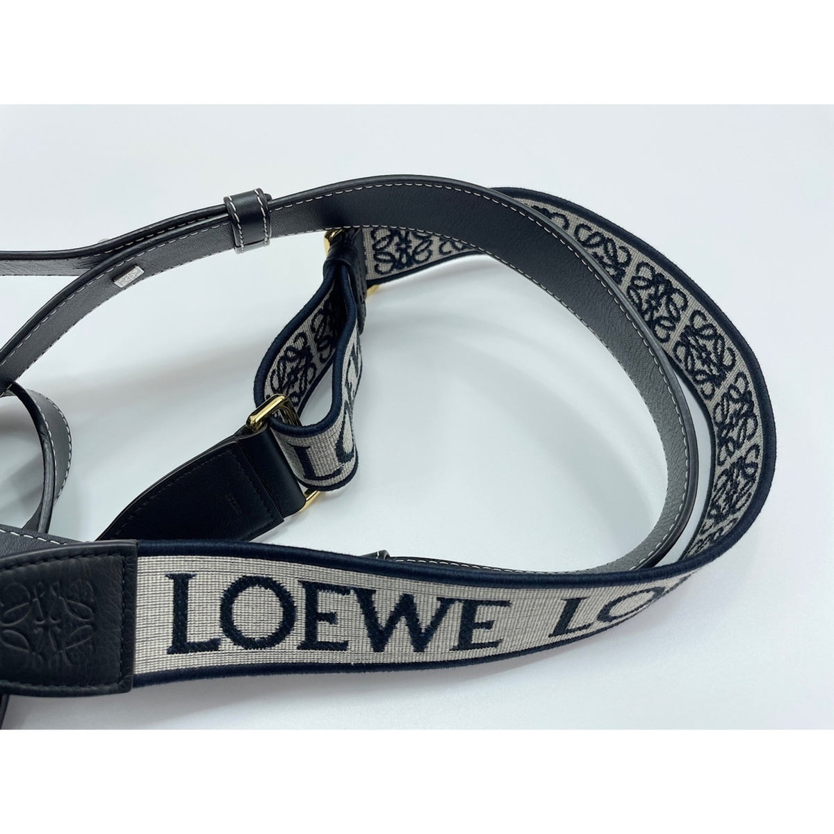 Loewe Hammock Black Leather Handbag (Pre-Owned)
