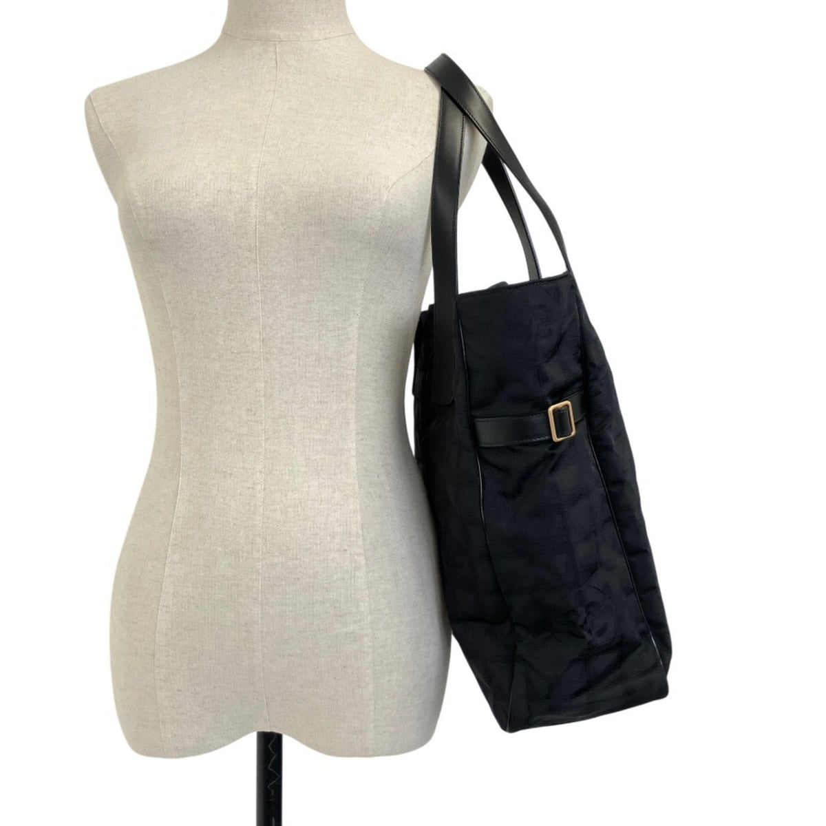 Chanel New Travel Line Black New Travel Line Tote Bag (Pre-Owned)