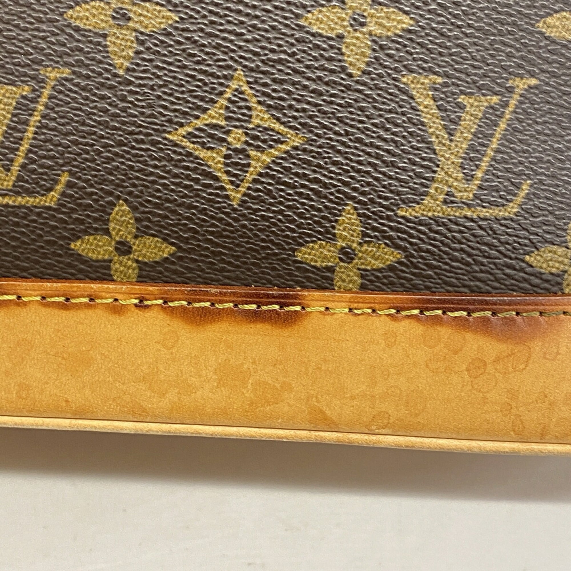 Louis Vuitton Brown Handbag (Pre-Owned)