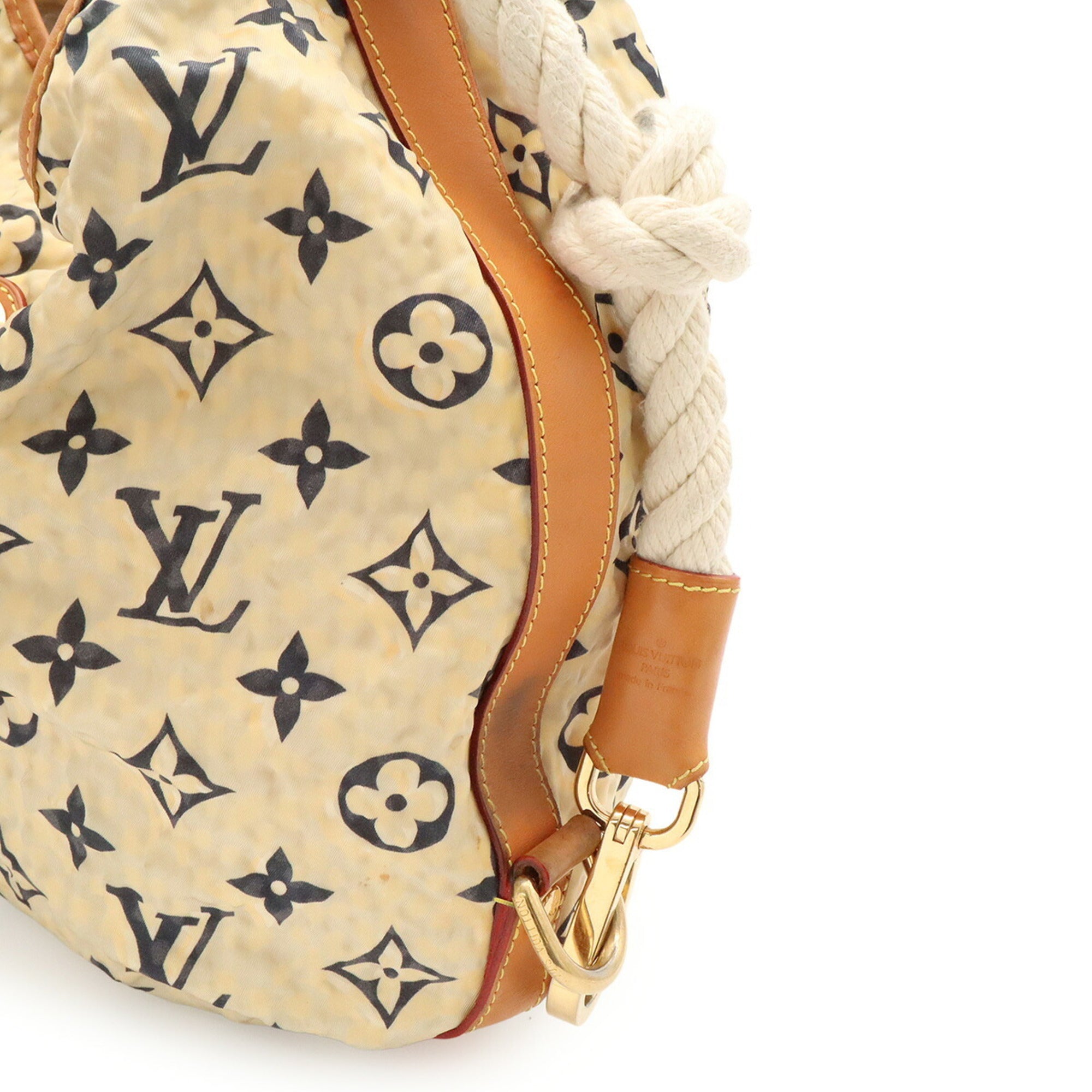 Louis Vuitton Beige Nylon Shoulder Bag (Pre-Owned)