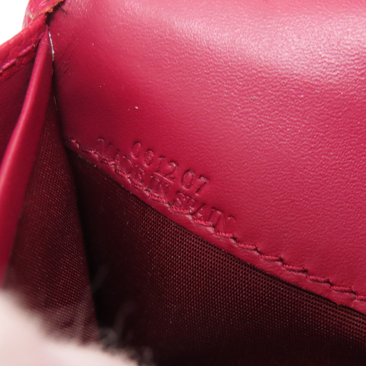 Loewe Leather Long Wallet (Bi-Fold) (Pre-Owned)