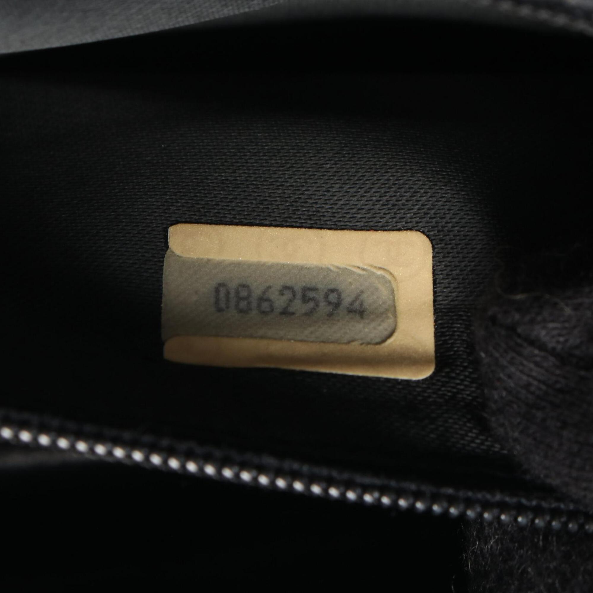 Chanel Black Leather Handbag (Pre-Owned)
