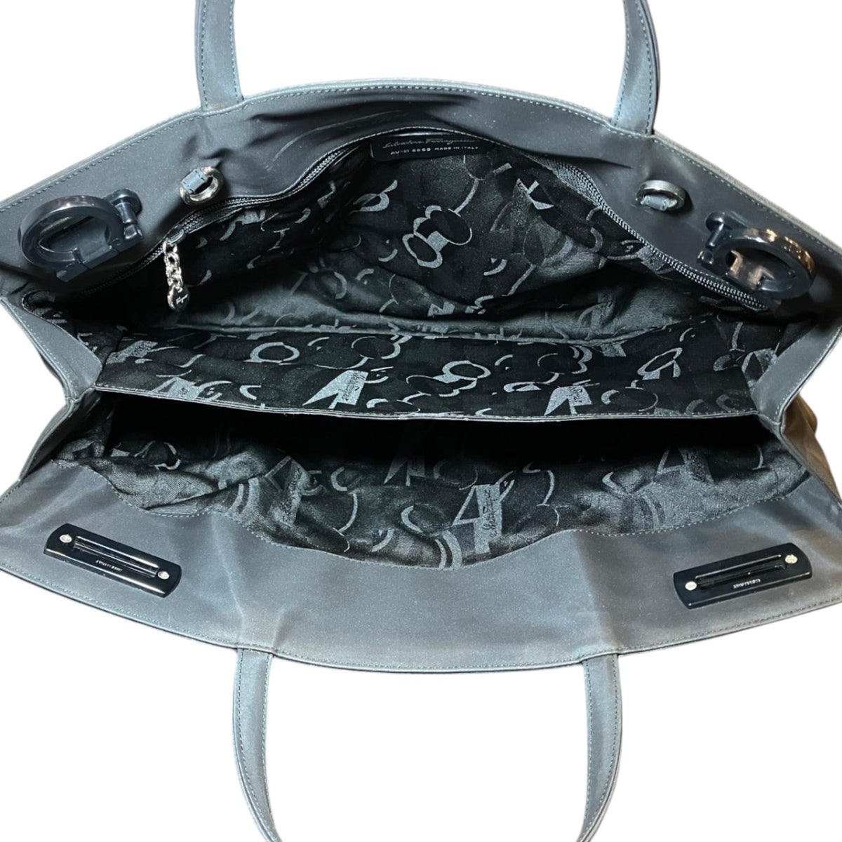 Salvatore Ferragamo Black Nylon Tote Bag (Pre-Owned)
