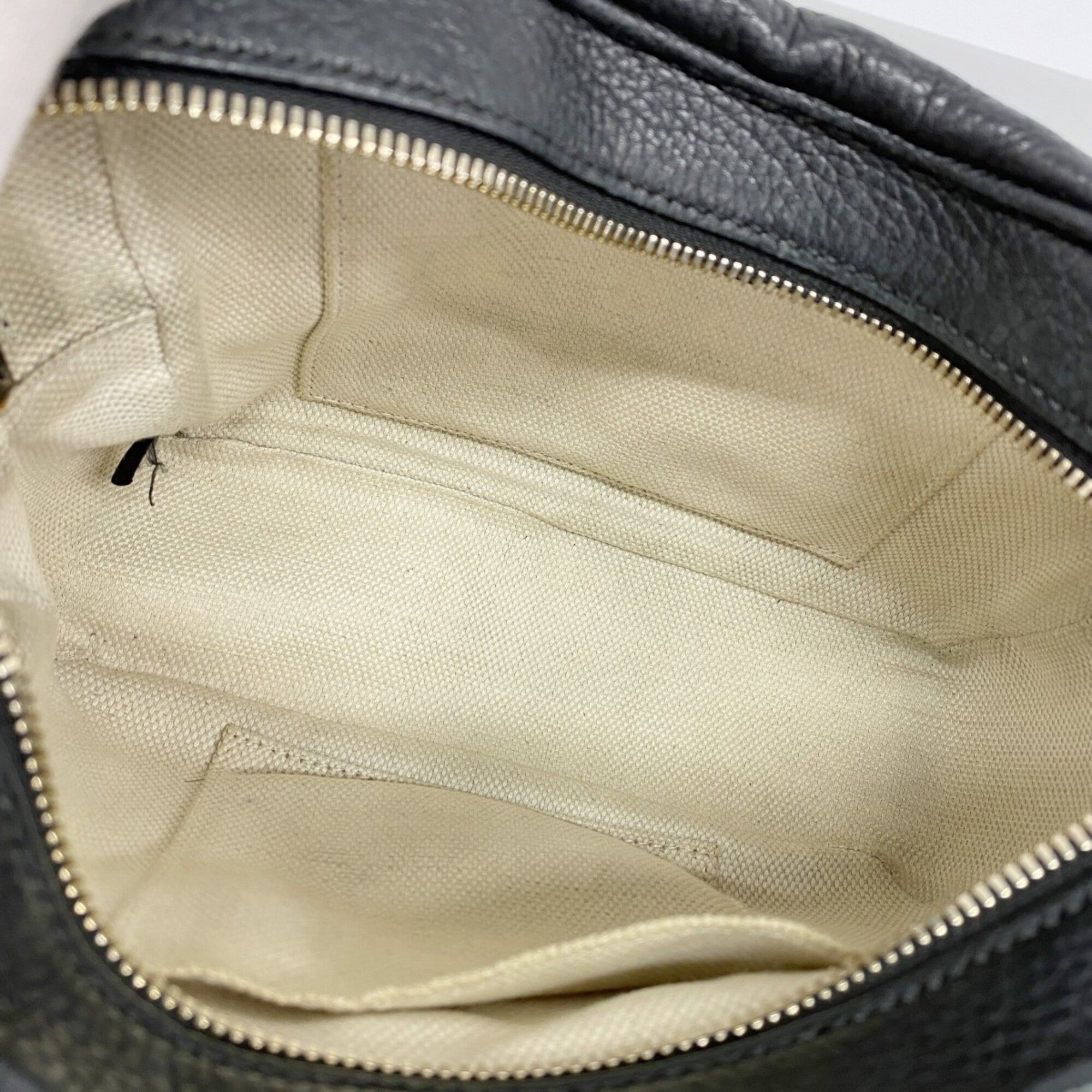 Gucci Black Leather Shoulder Bag (Pre-Owned)