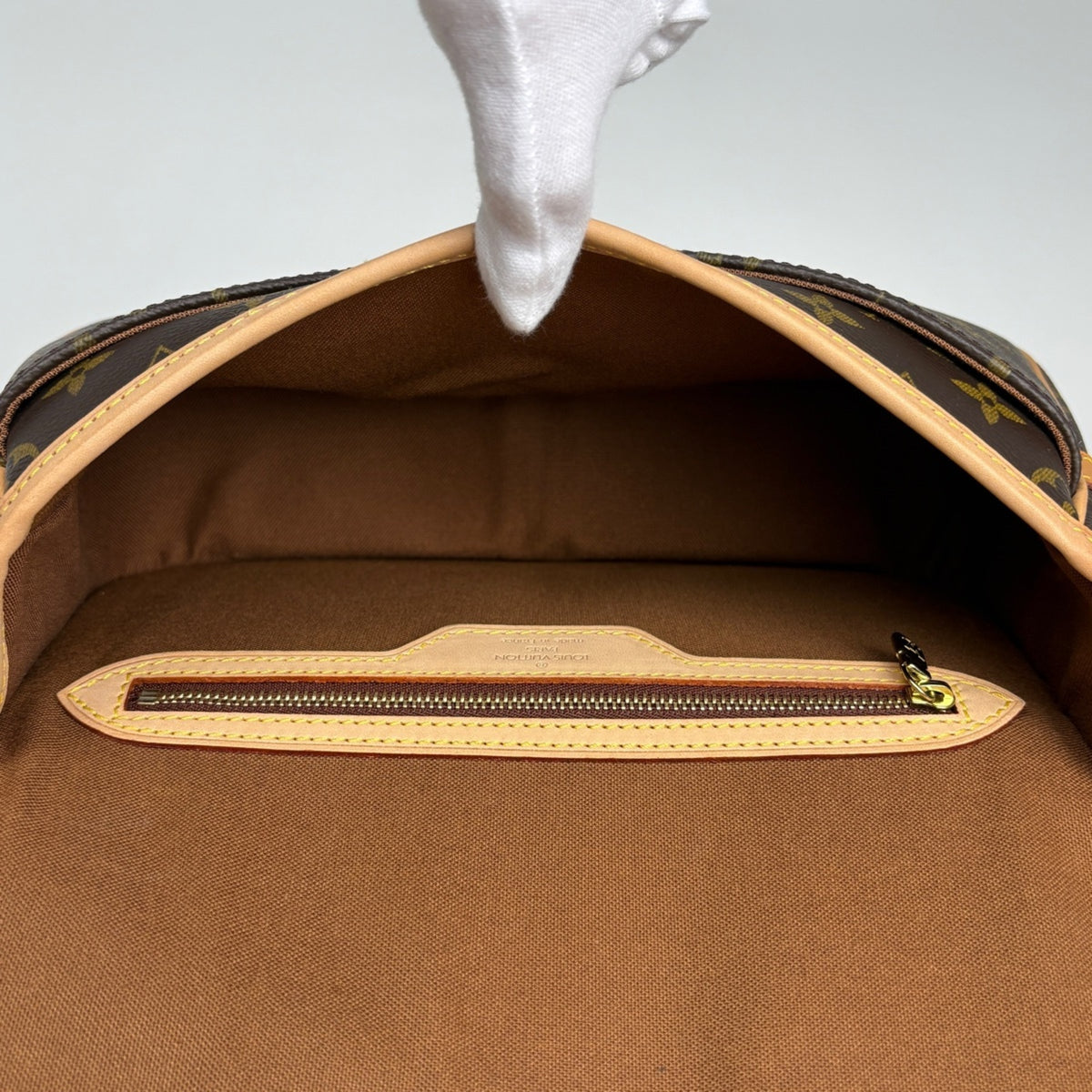 Louis Vuitton Brown Monogram Shoulder Bag (Pre-Owned)