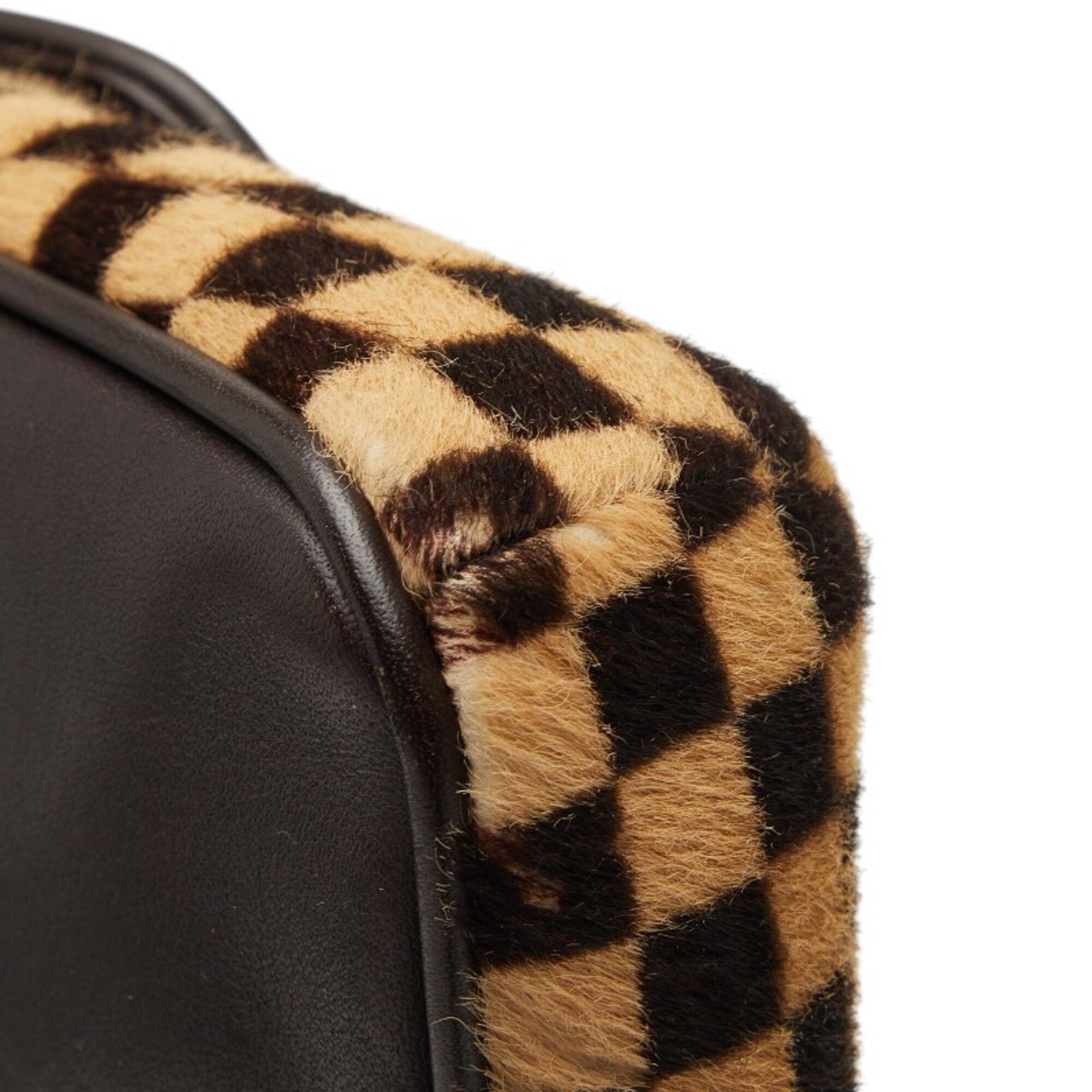 Louis Vuitton Beige Brown Leather Pochette Shoulder Bag (Pre-Owned)