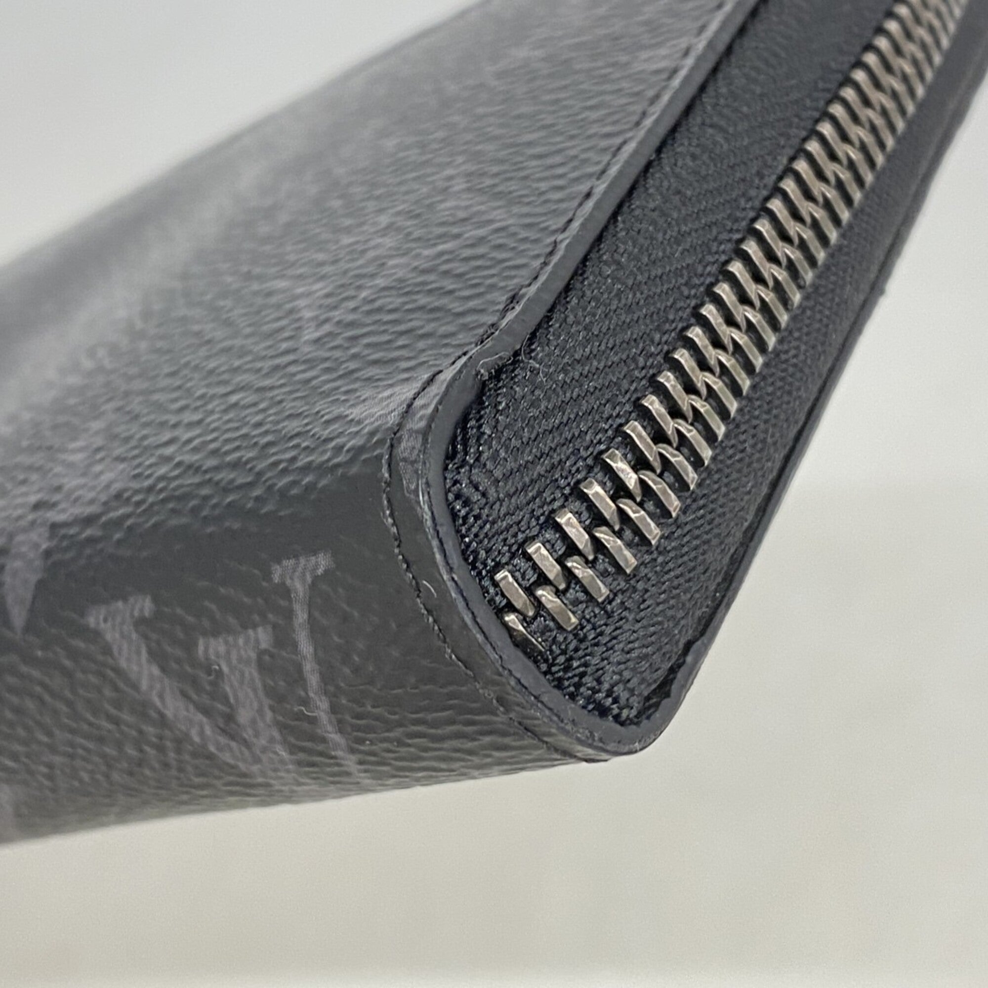Louis Vuitton Black Long Wallet (Bi-Fold) (Pre-Owned)