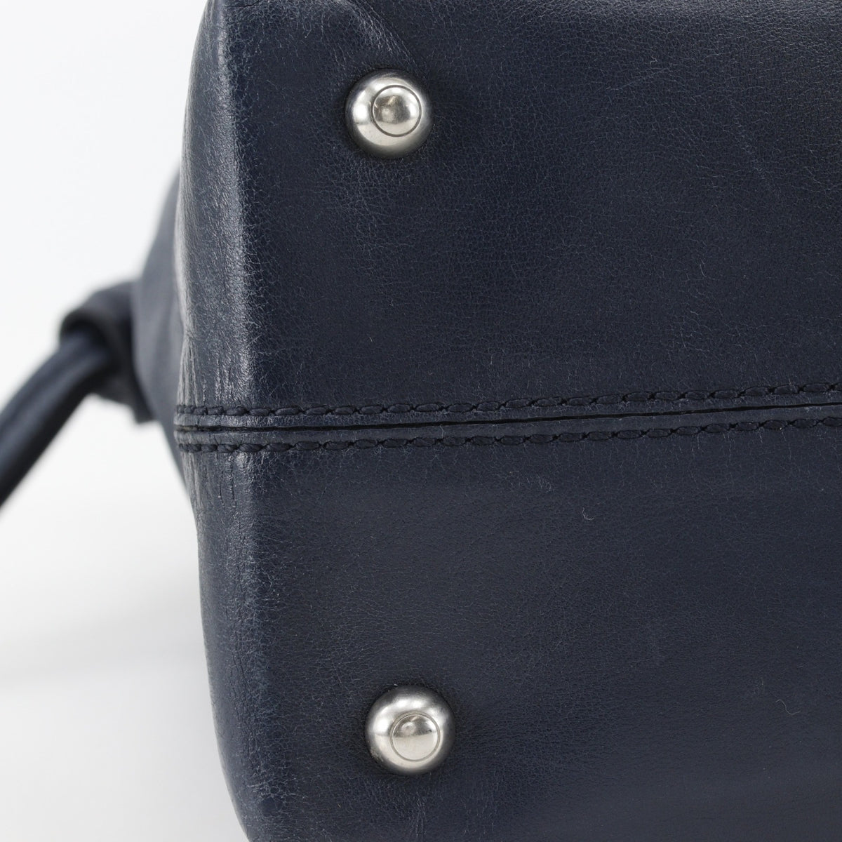 Tod's Navy Leather Tote Bag (Pre-Owned)