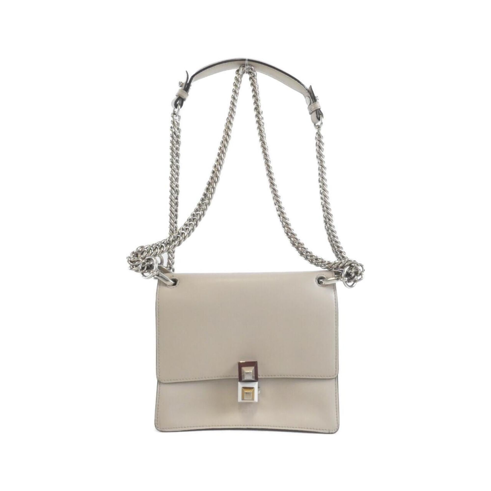 Fendi Beige Leather Shoulder Bag (Pre-Owned)