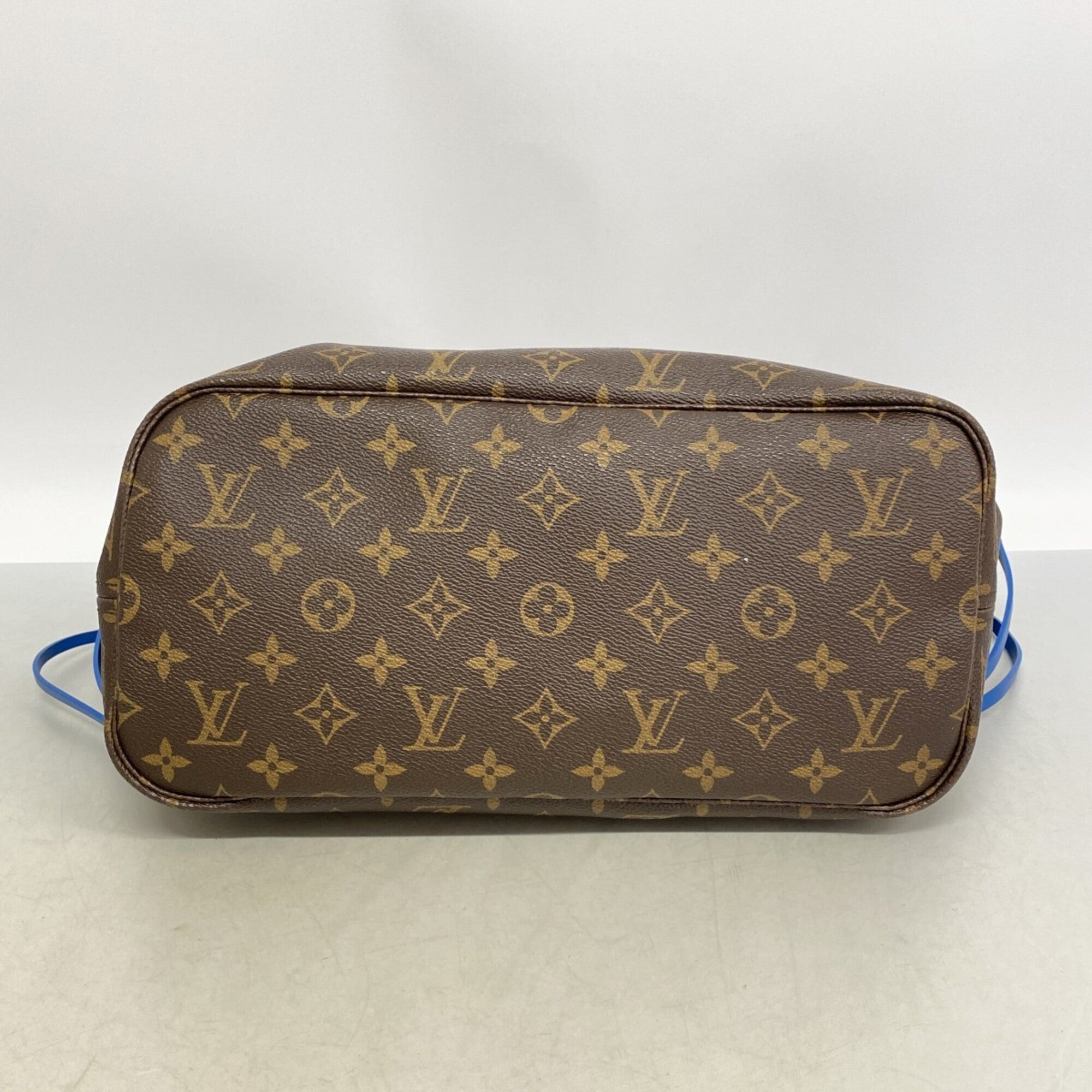 Louis Vuitton Magenta Tote Bag (Pre-Owned)