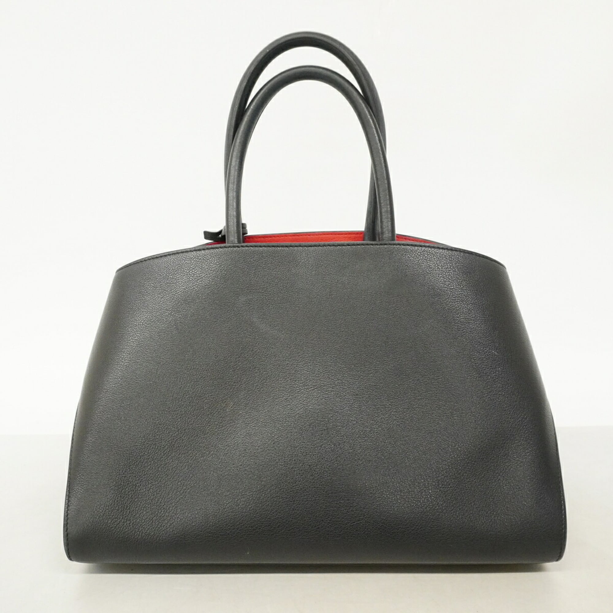 Salvatore Ferragamo Black Leather Handbag (Pre-Owned)