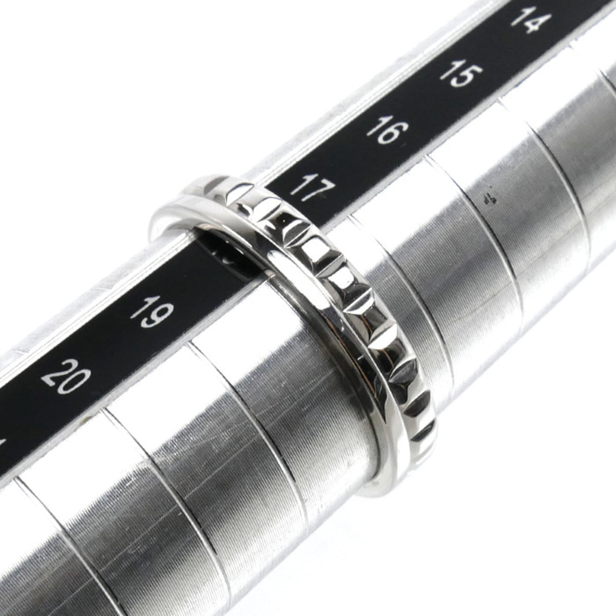 Boucheron White Gold (18K) Band Ring (Pre-Owned)