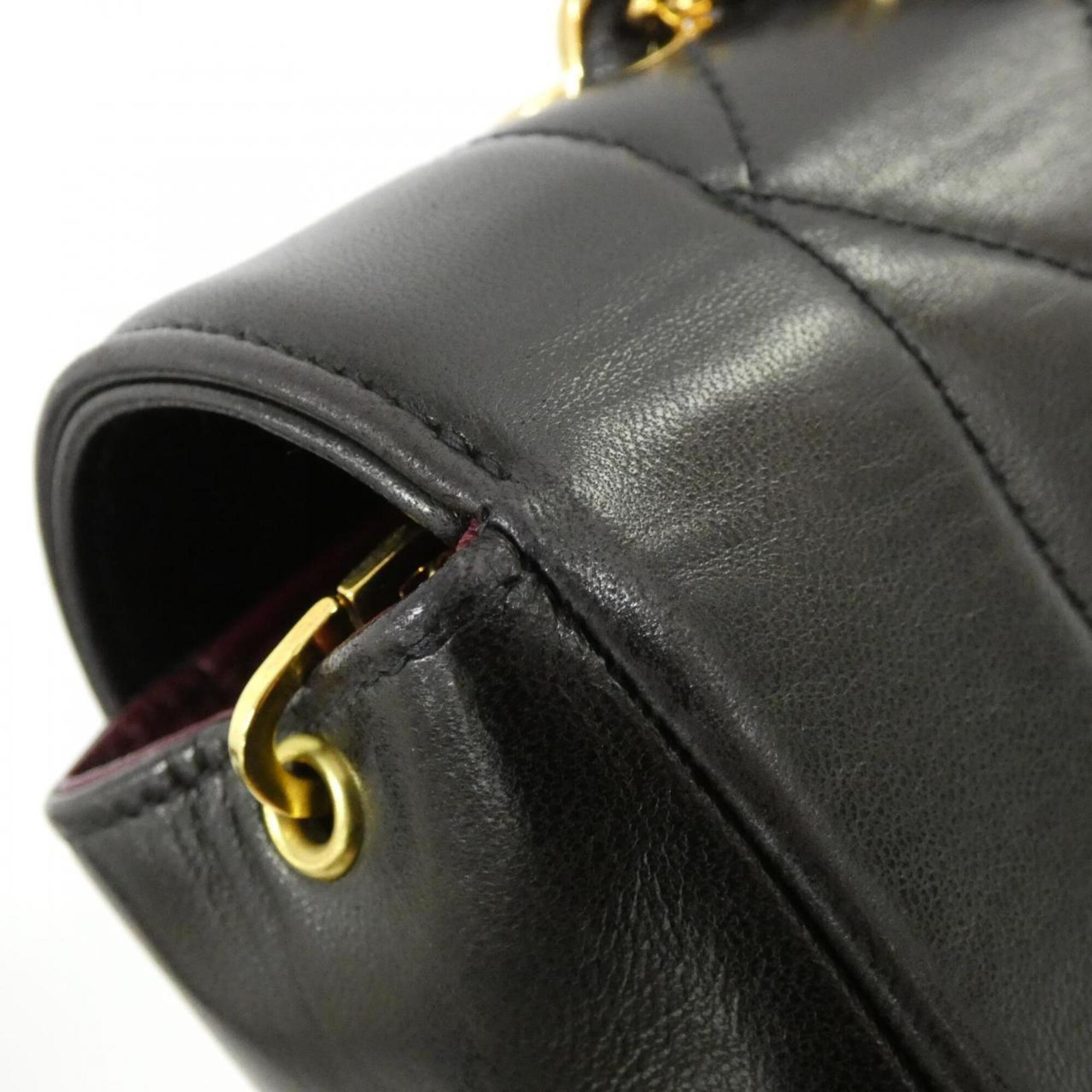 Chanel Black Bordeaux Leather Shoulder Bag (Pre-Owned)