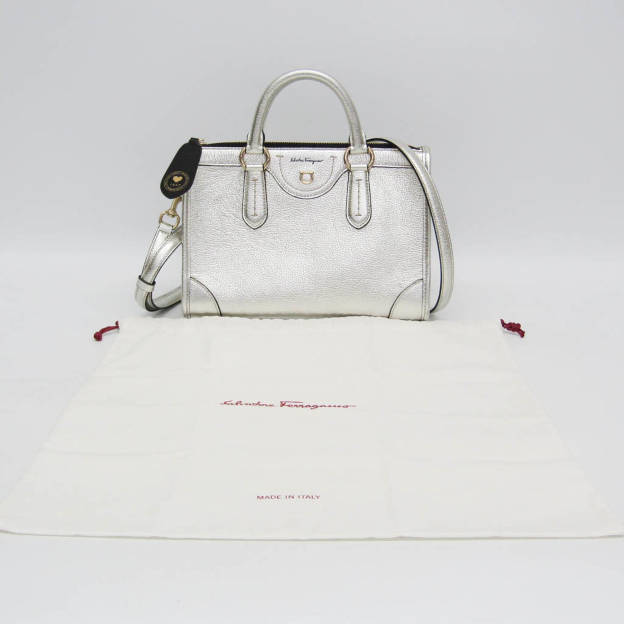 Salvatore Ferragamo Gancini Silver Leather Handbag Shoulder Bag (Pre-Owned)