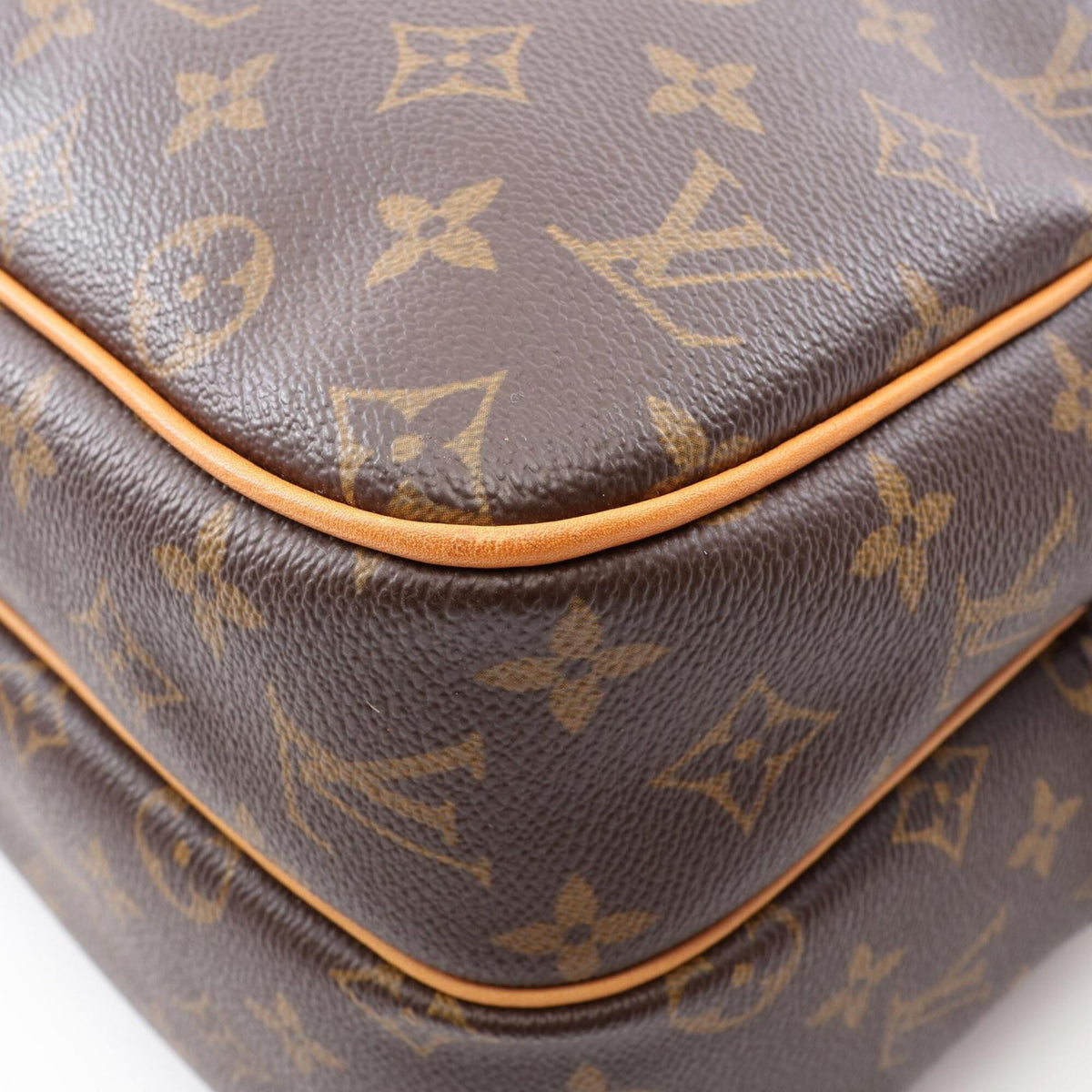 Louis Vuitton Brown Monogram Coated Canvas Handbag Shoulder Bag (Pre-Owned)