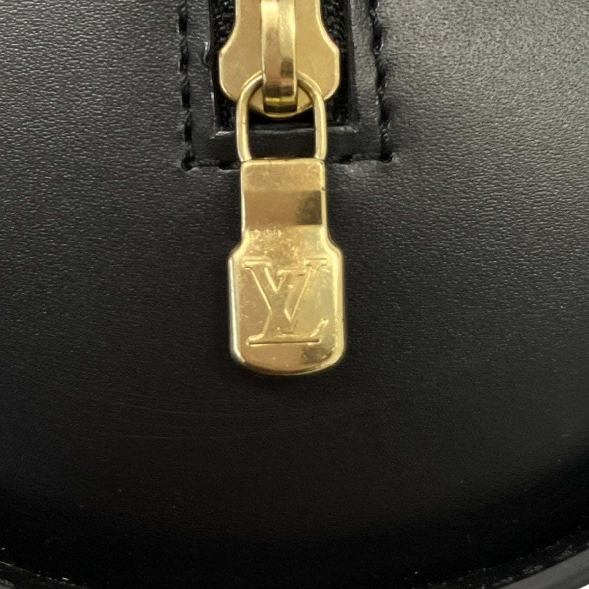 Louis Vuitton Noir Epi Leather Boston Bag (Pre-Owned)