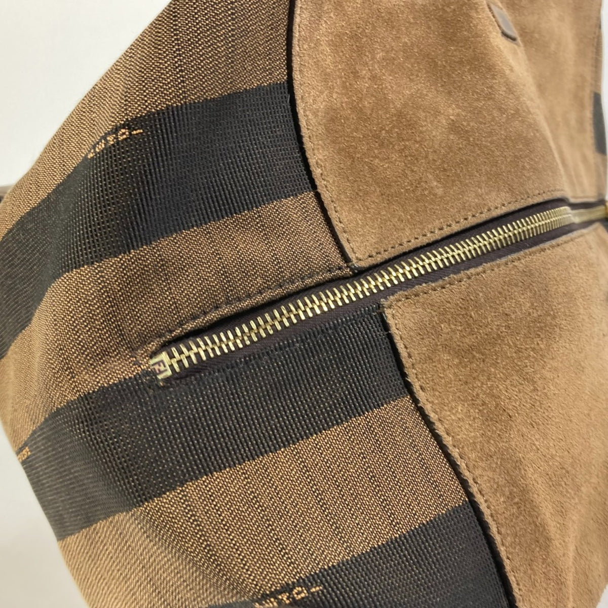 Fendi Brown Leather Handbag (Pre-Owned)