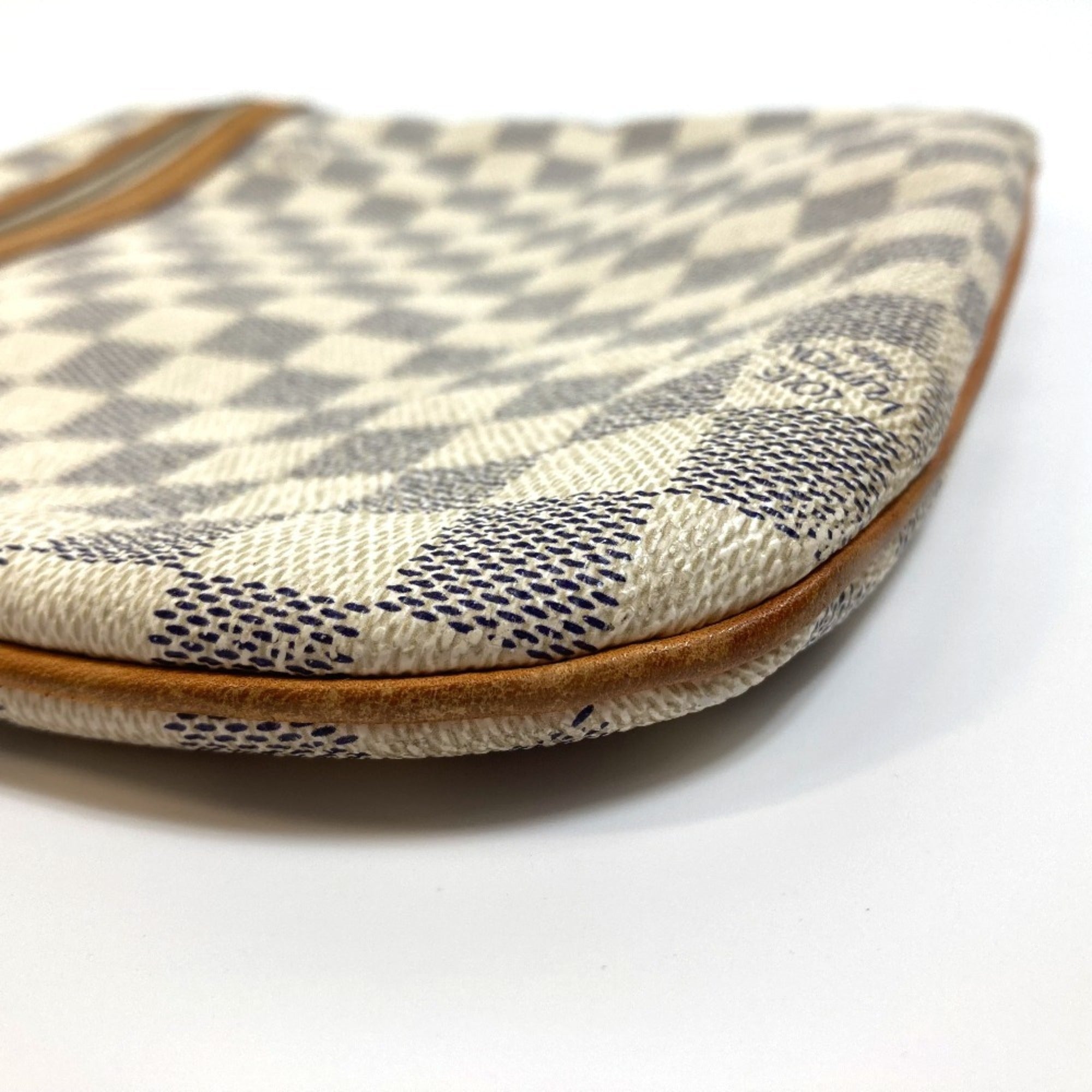 Louis Vuitton Damier Azur Azur White Damier Azur Pochette Shoulder Bag (Pre-Owned)