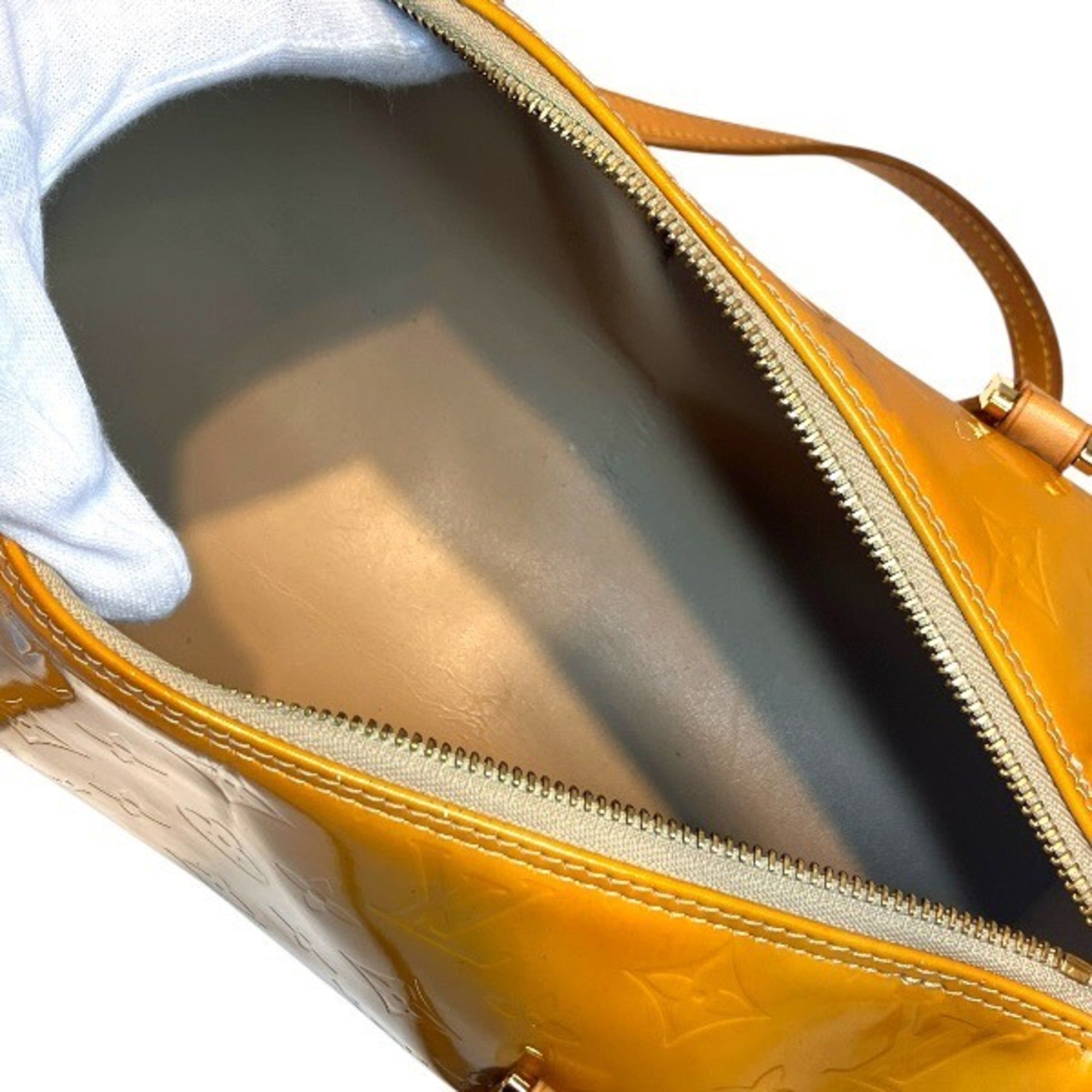 Louis Vuitton Beige Vernis Handbag (Pre-Owned)