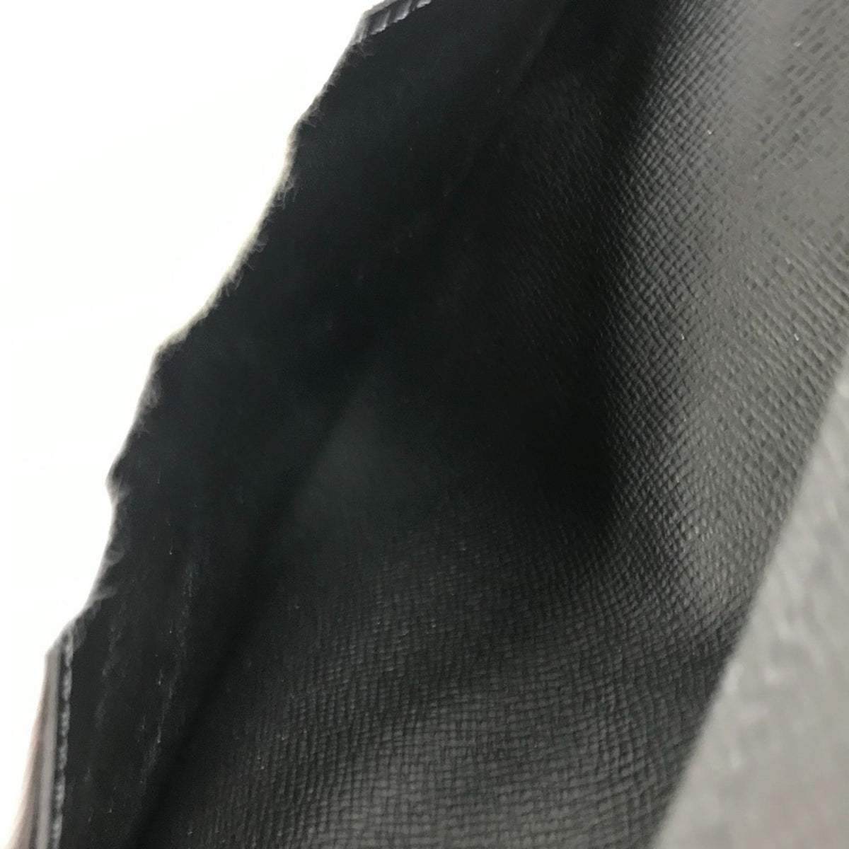 Louis Vuitton Black Noir Epi Leather Long Wallet (Bi-Fold) (Pre-Owned)