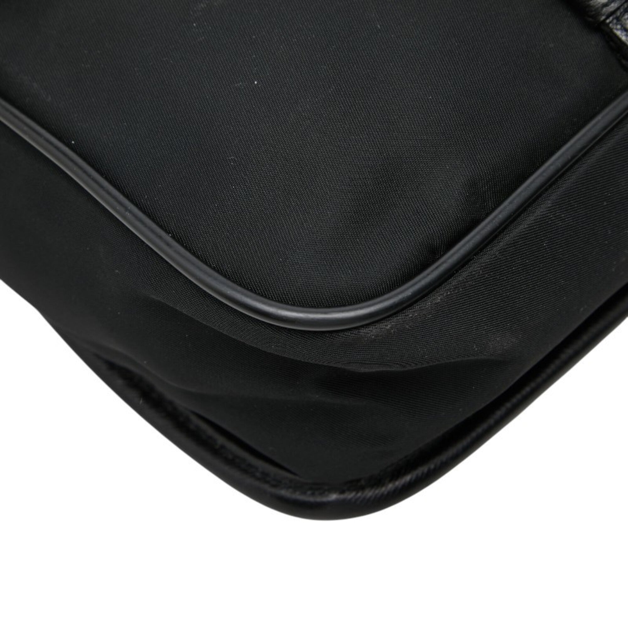Prada Black Nylon Shoulder Bag (Pre-Owned)