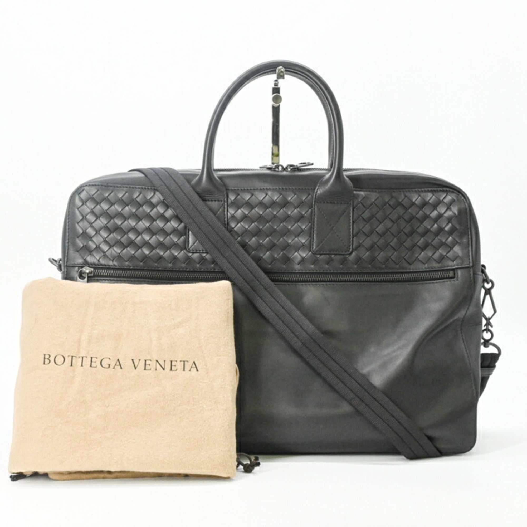 Bottega Veneta Black Intrecciato Leather Shoulder Bag (Pre-Owned)