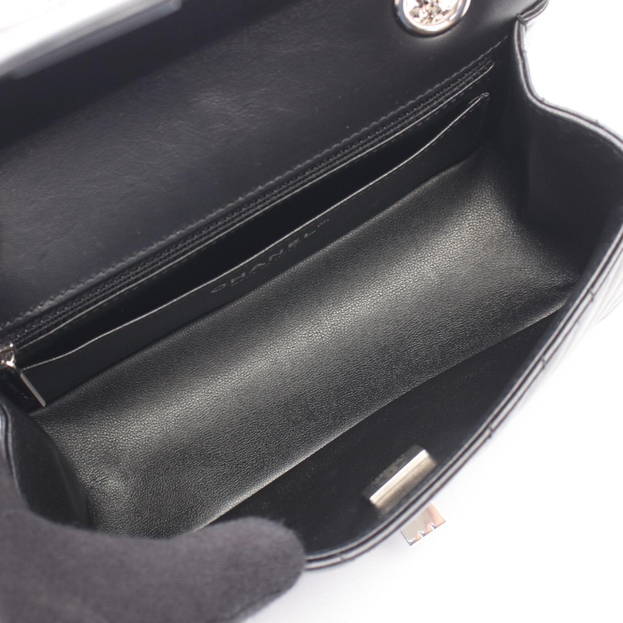 Chanel Black Leather Handbag Shoulder Bag (Pre-Owned)