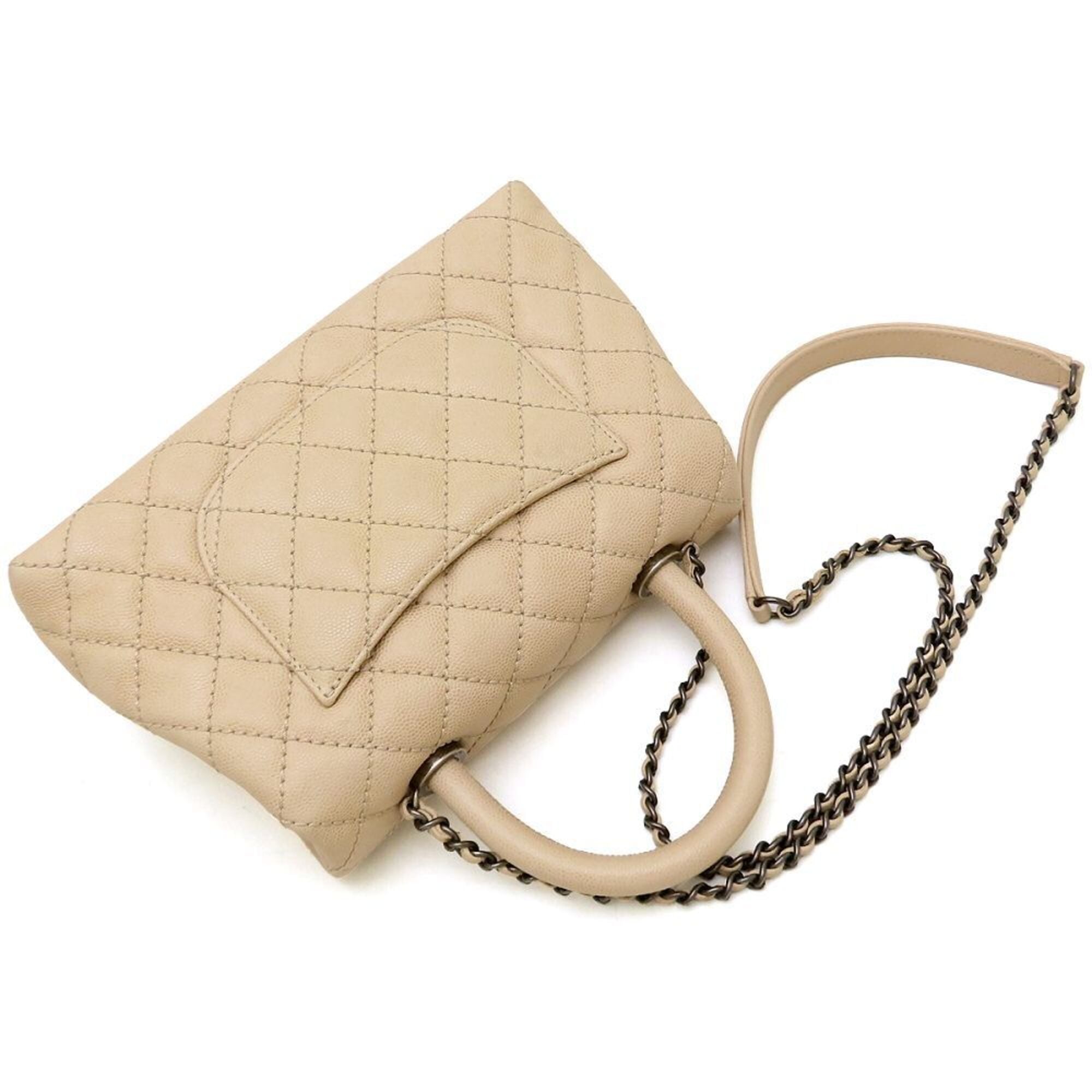 Chanel Matelasse Beige Grained Calfskin Handbag Shoulder Bag (Pre-Owned)