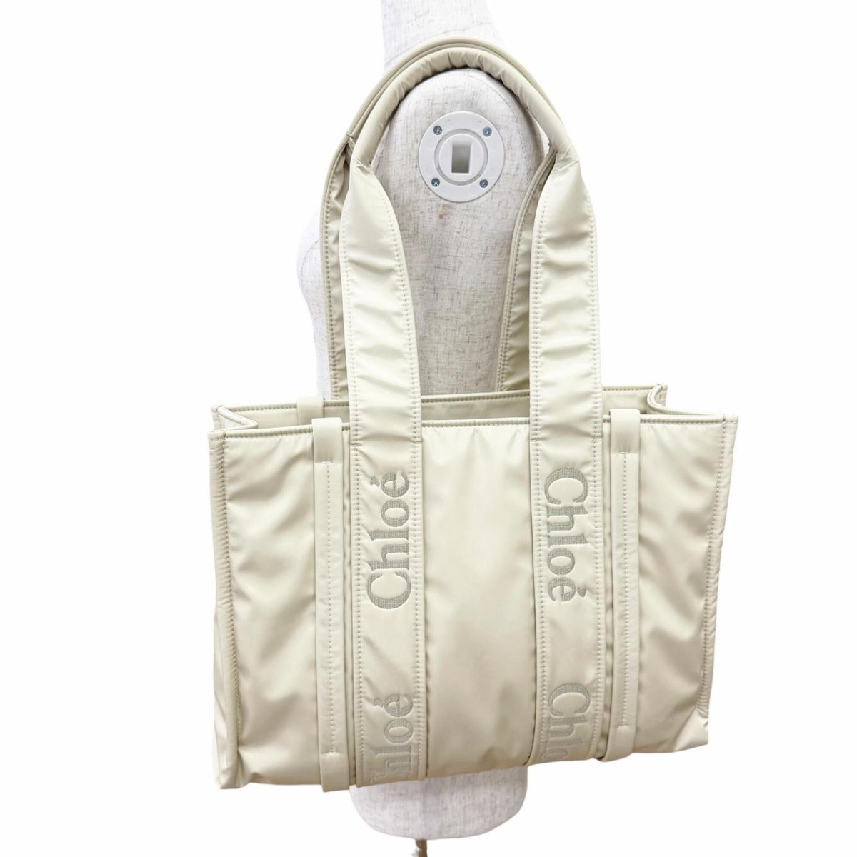 Chloé Light Beige Tote Bag (Pre-Owned)