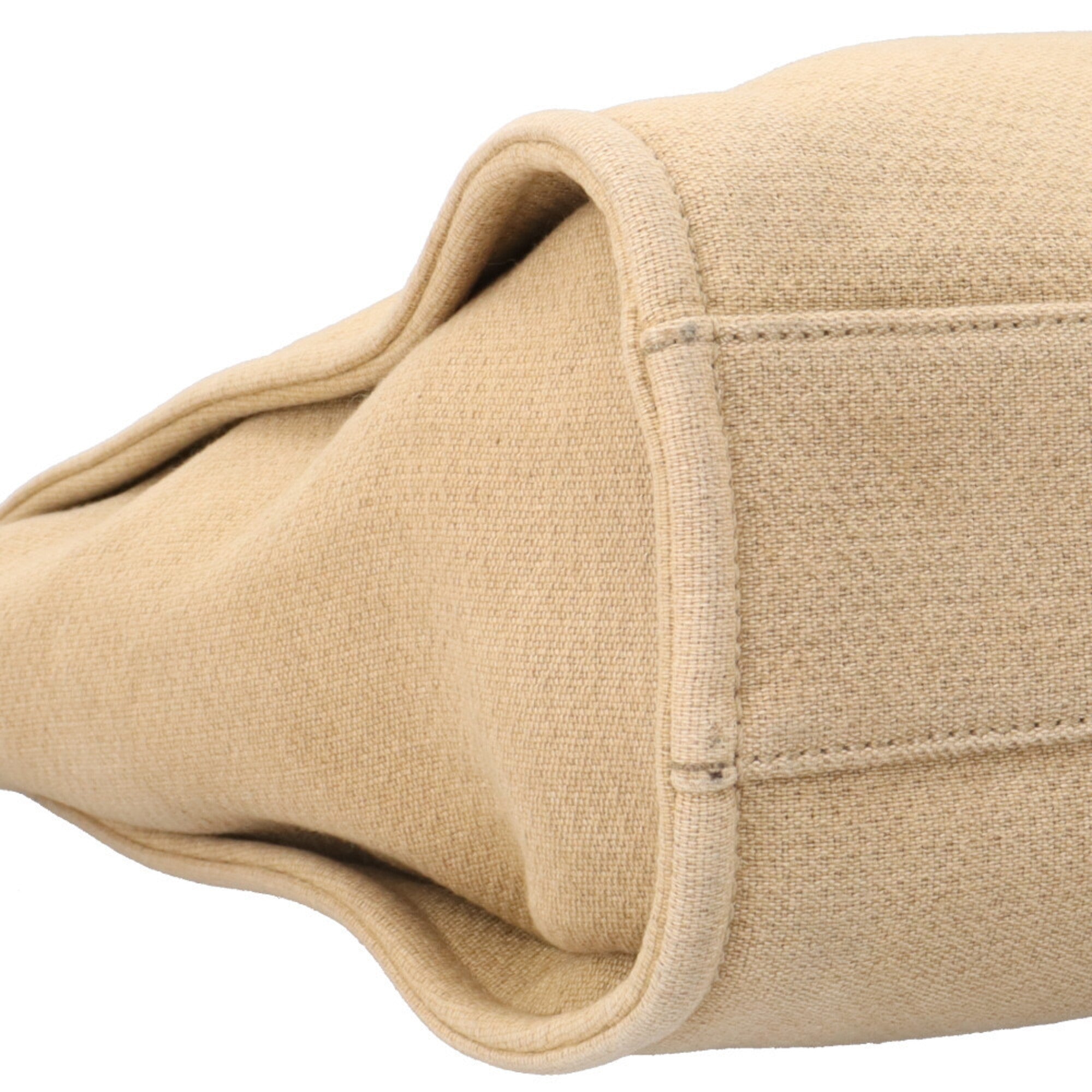Chanel Beige Canvas Tote Bag (Pre-Owned)
