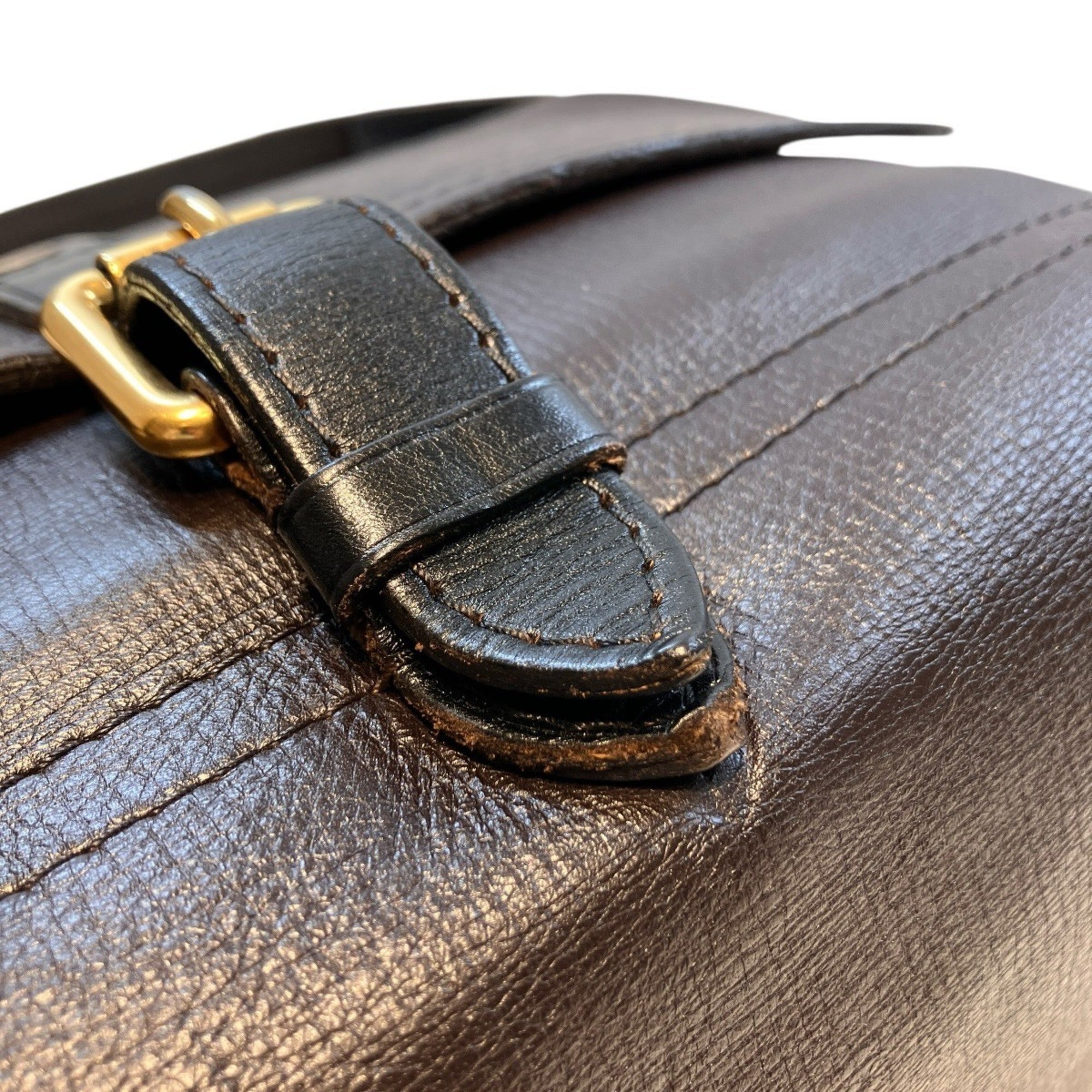 Louis Vuitton Brown Leather Messenger Bag (Pre-Owned)