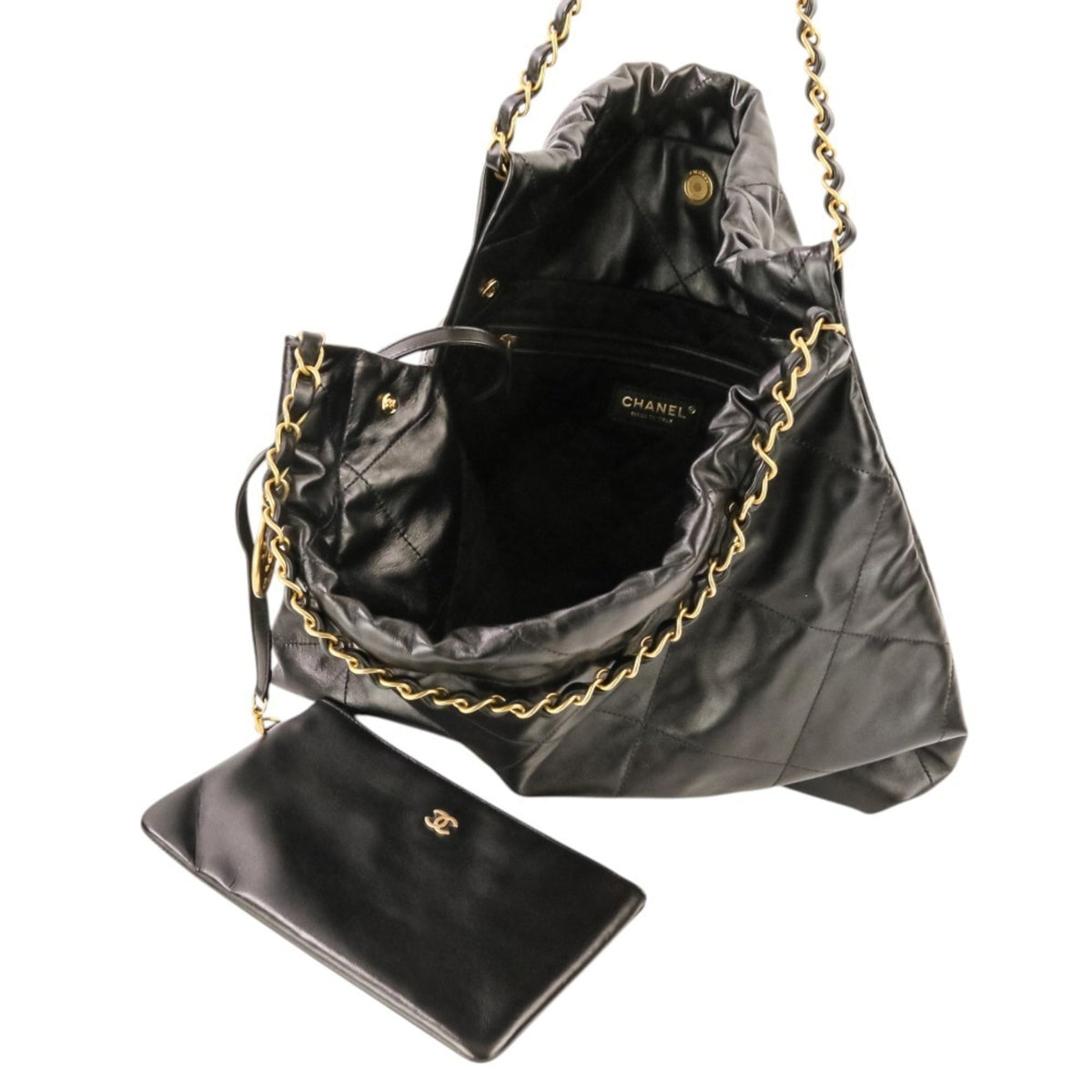Chanel Black Leather Pouch Shoulder Bag (Pre-Owned)