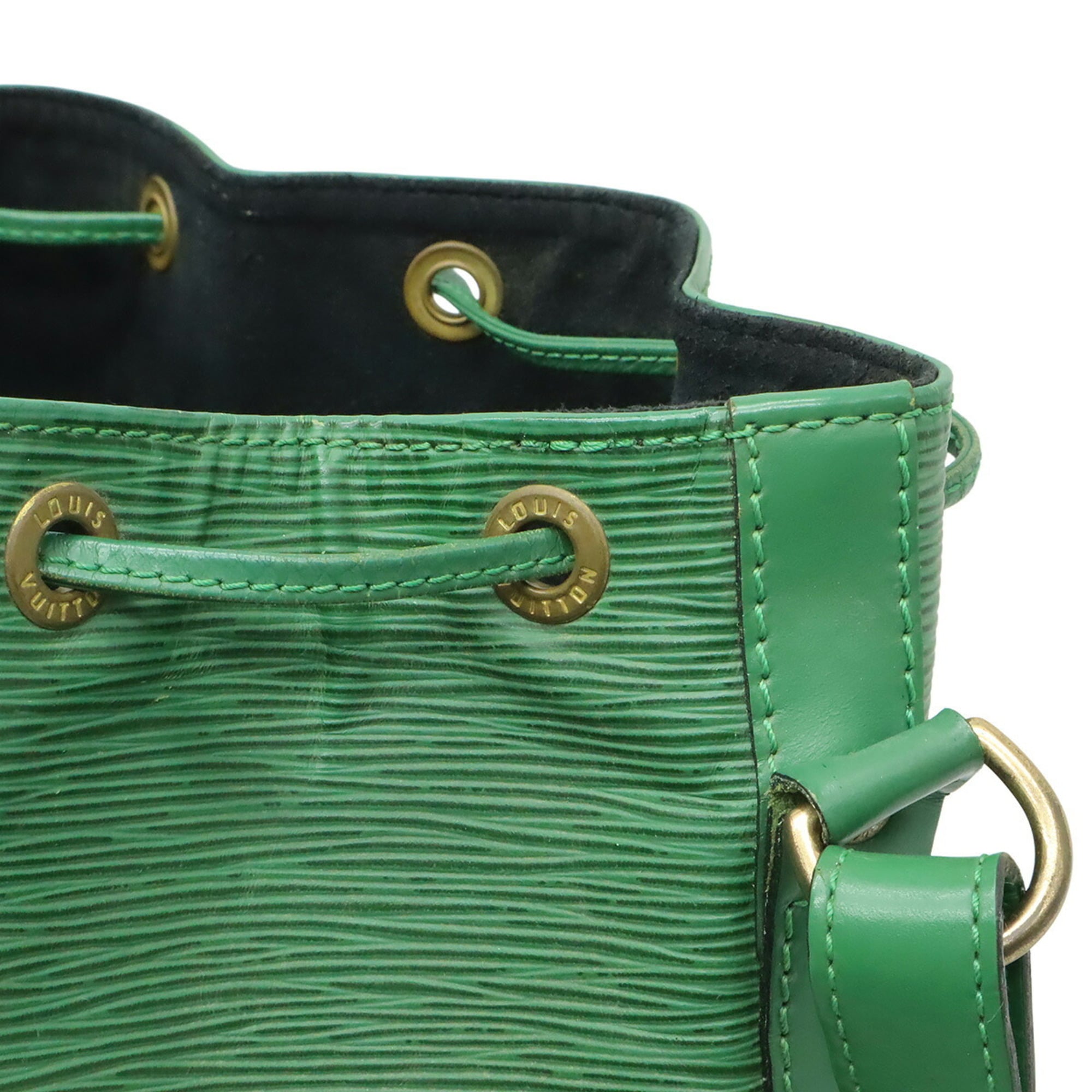 Louis Vuitton Borneo Green Green Epi Leather Shoulder Bag (Pre-Owned)