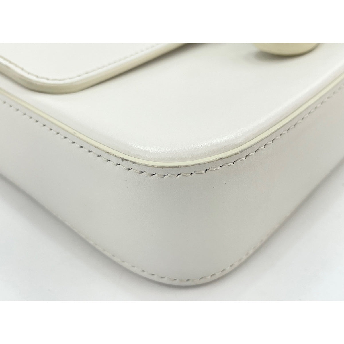 Celine White Shoulder Bag (Pre-Owned)